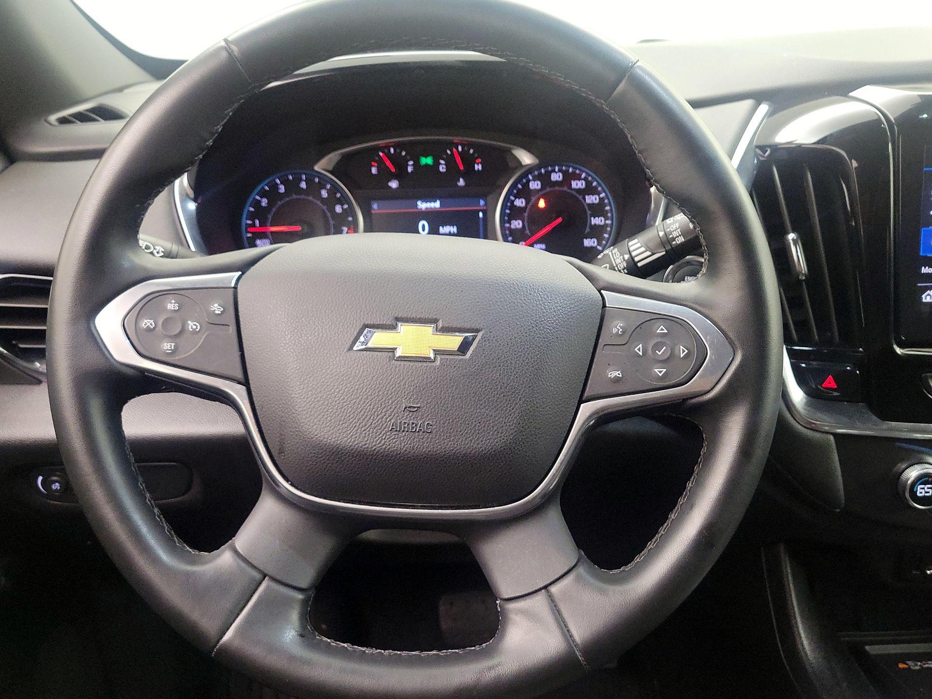Thumbnail: 2023 Chevrolet Traverse - 10