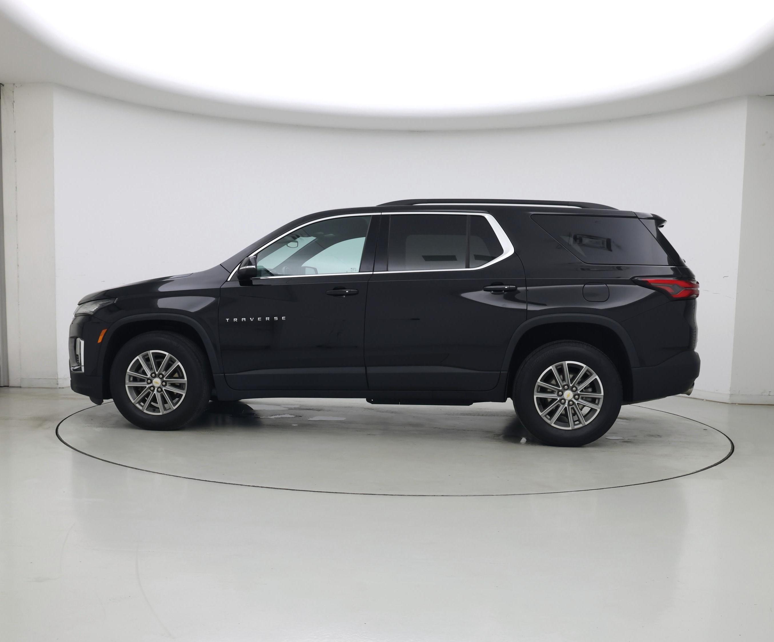 Thumbnail: 2023 Chevrolet Traverse - 3