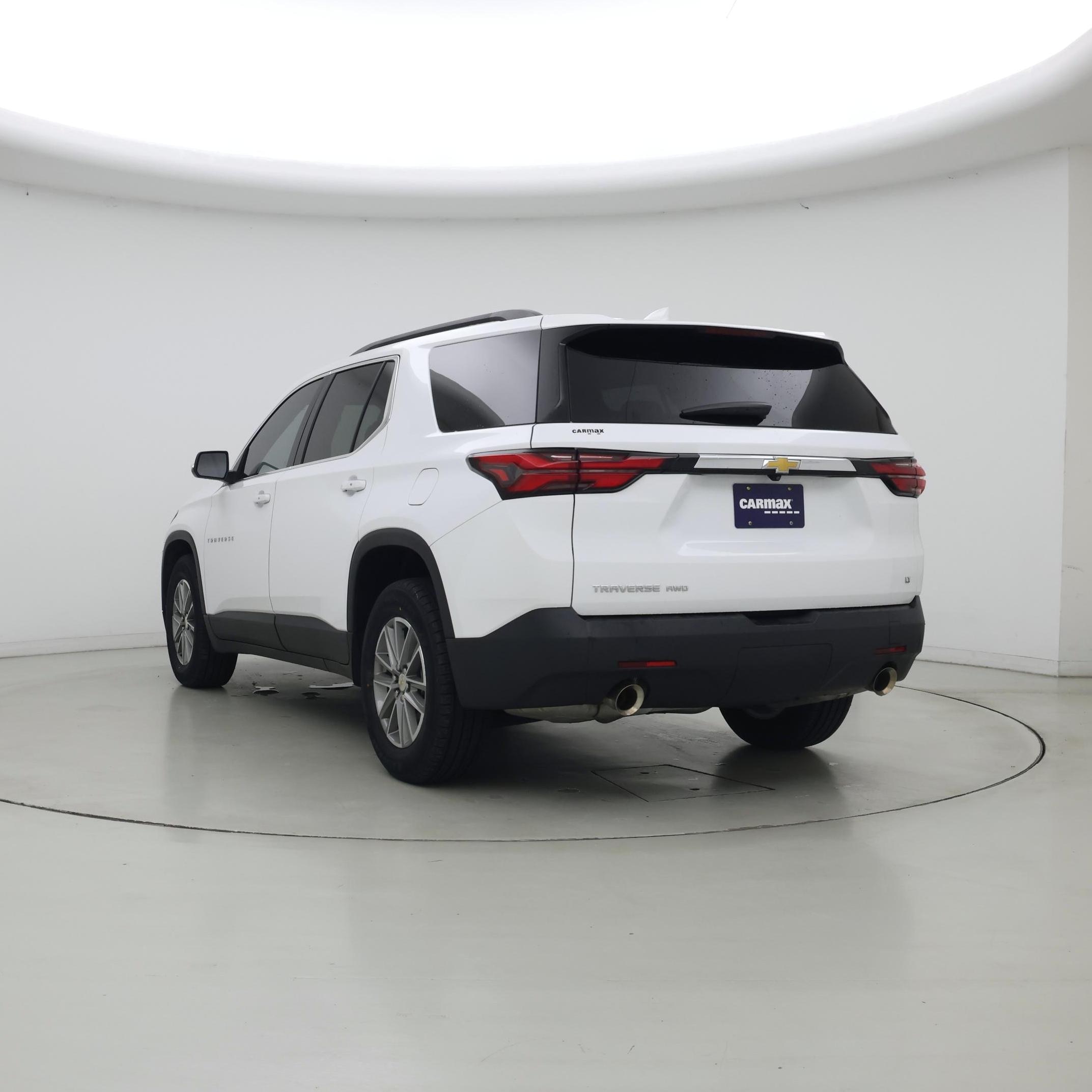 Thumbnail: 2023 Chevrolet Traverse - 2