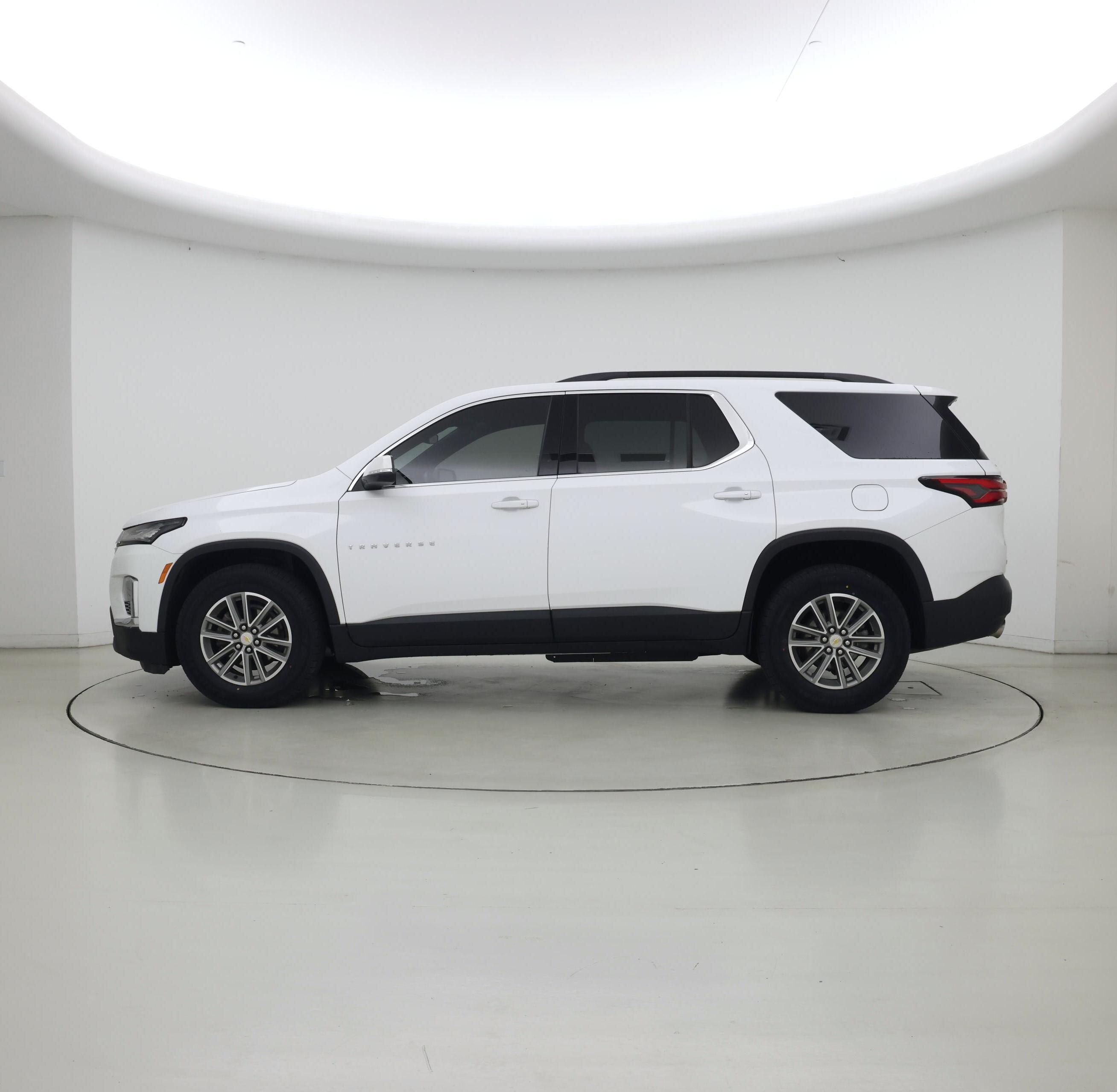 Thumbnail: 2023 Chevrolet Traverse - 3