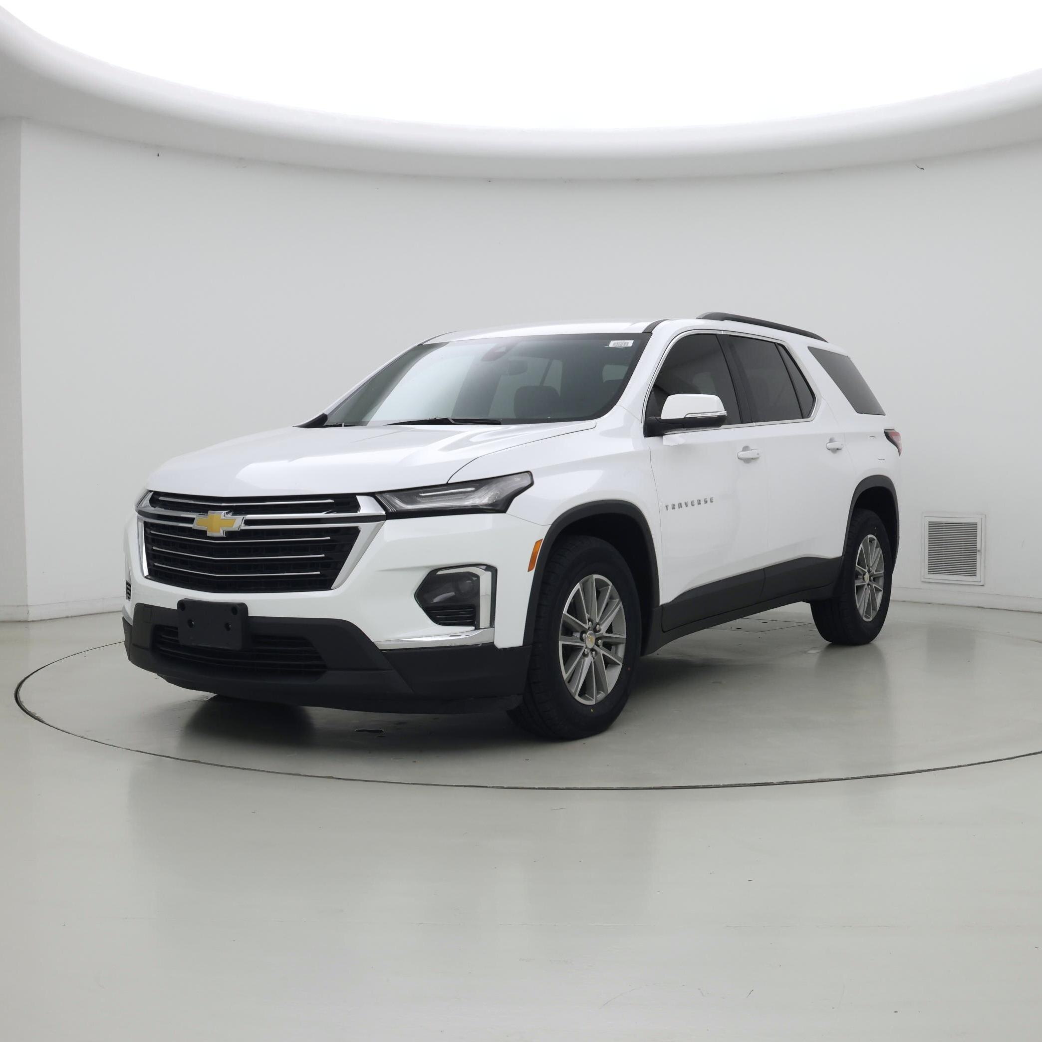 Thumbnail: 2023 Chevrolet Traverse - 4