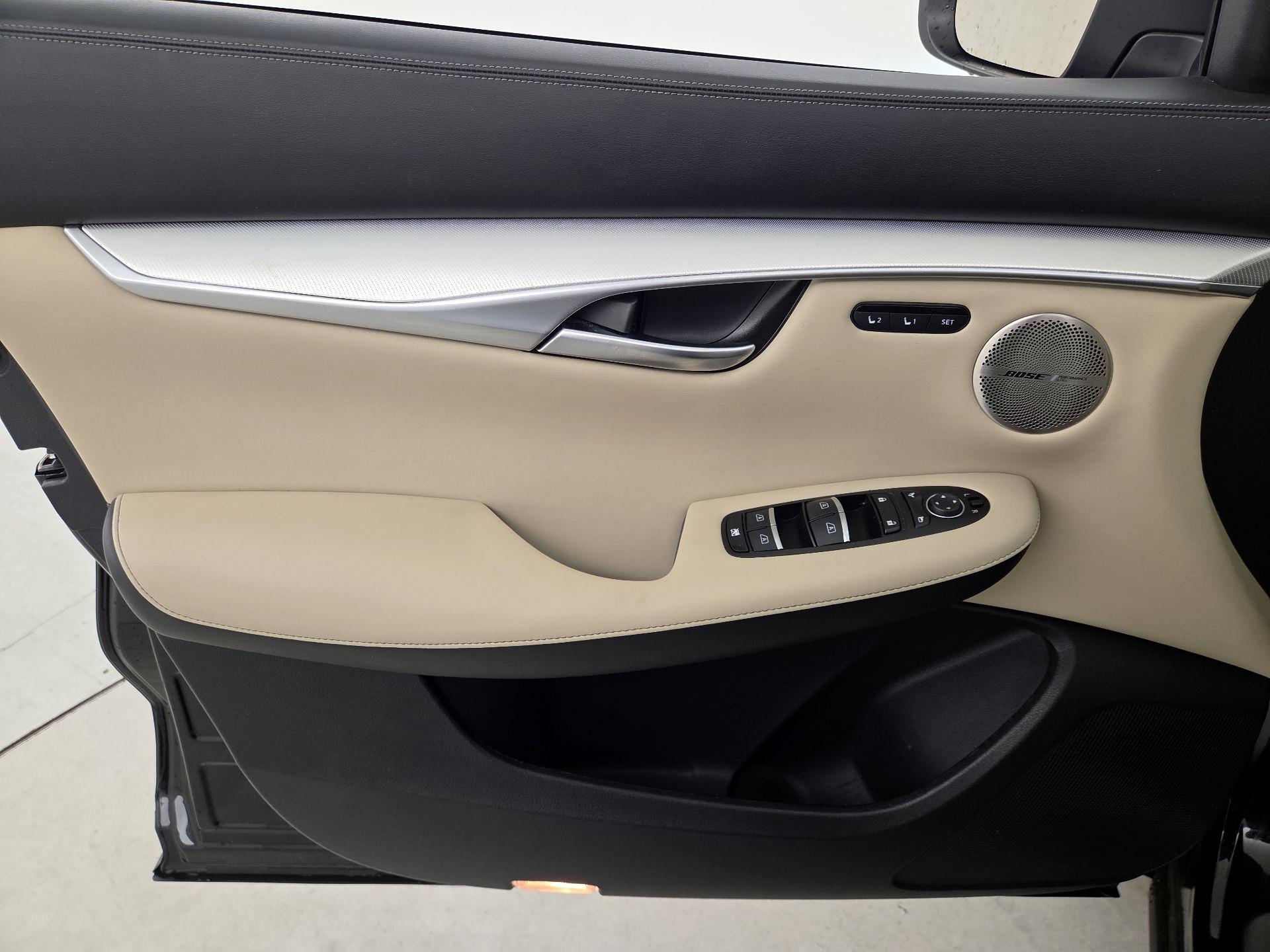 Thumbnail: 2022 INFINITI QX50 - 10