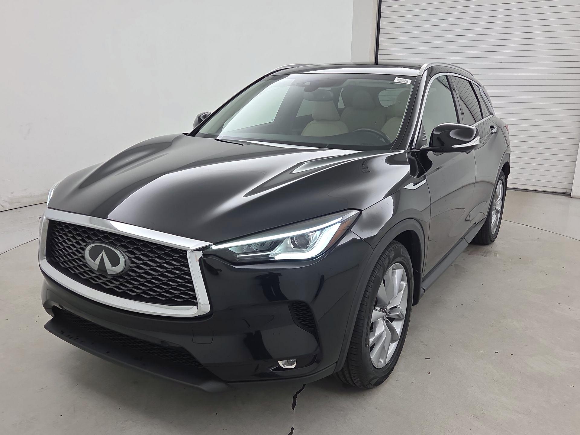 Thumbnail: 2022 INFINITI QX50 - 3