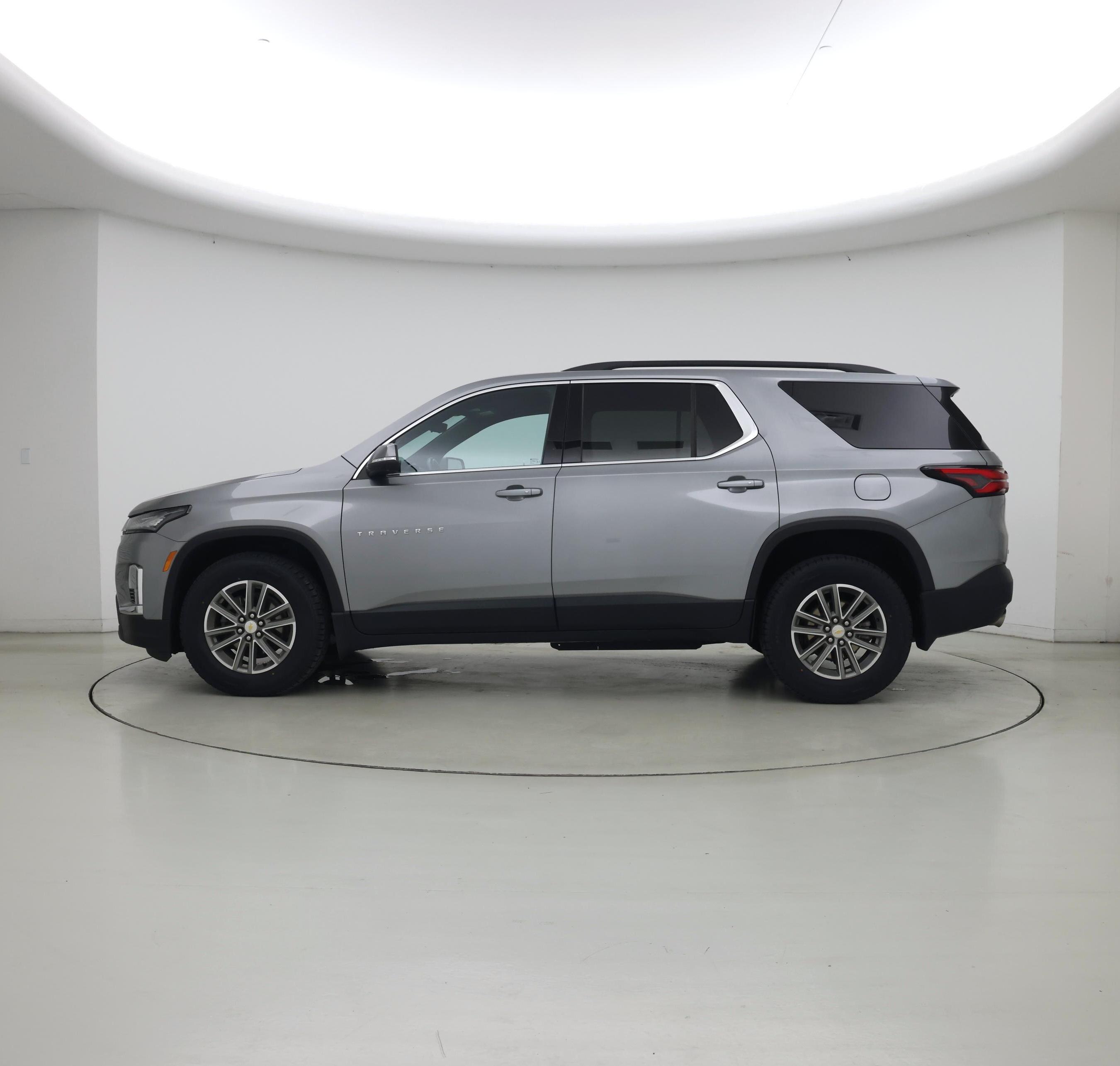 Thumbnail: 2023 Chevrolet Traverse - 3