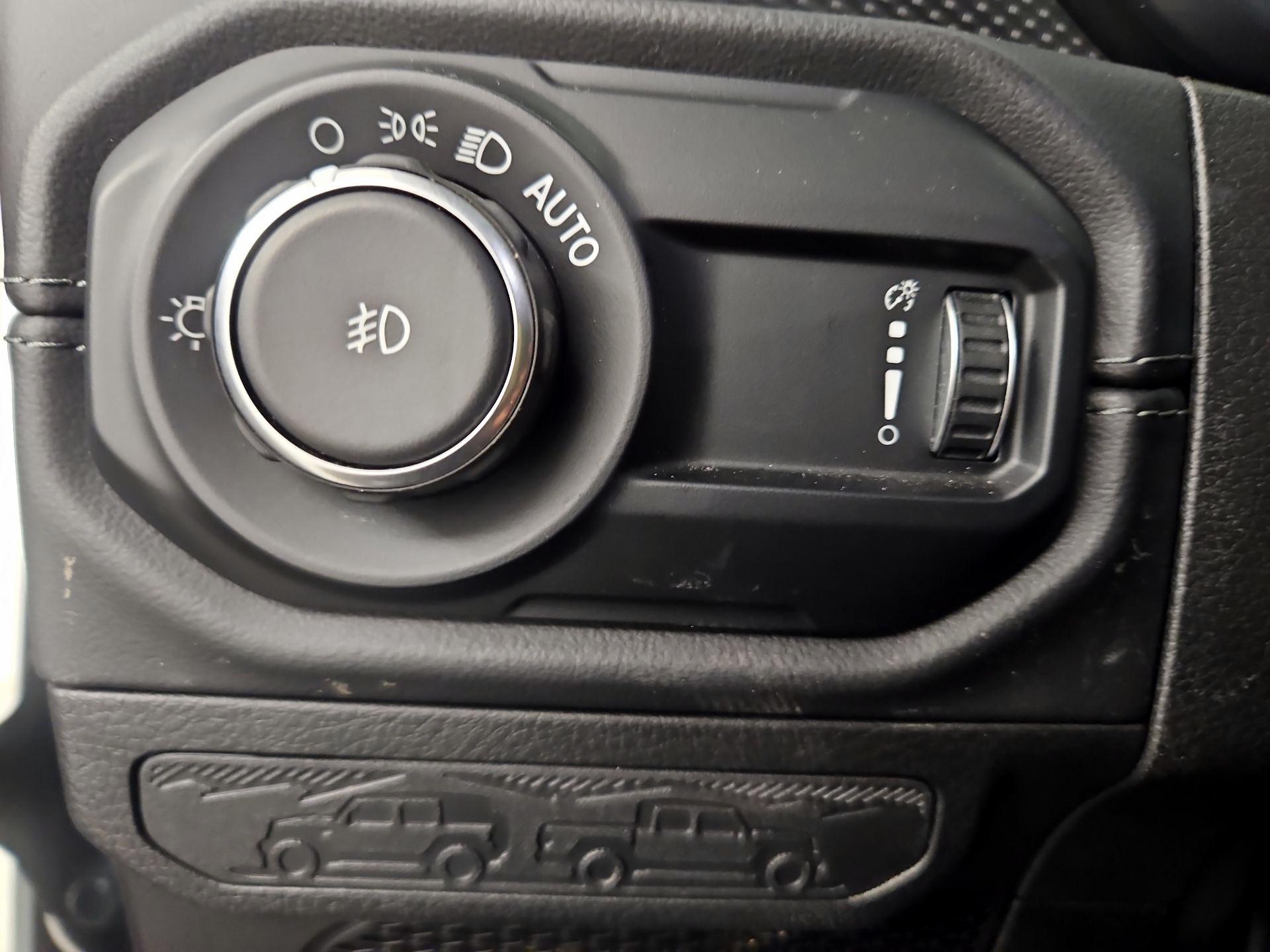 Thumbnail: 2025 Jeep Wrangler - 13