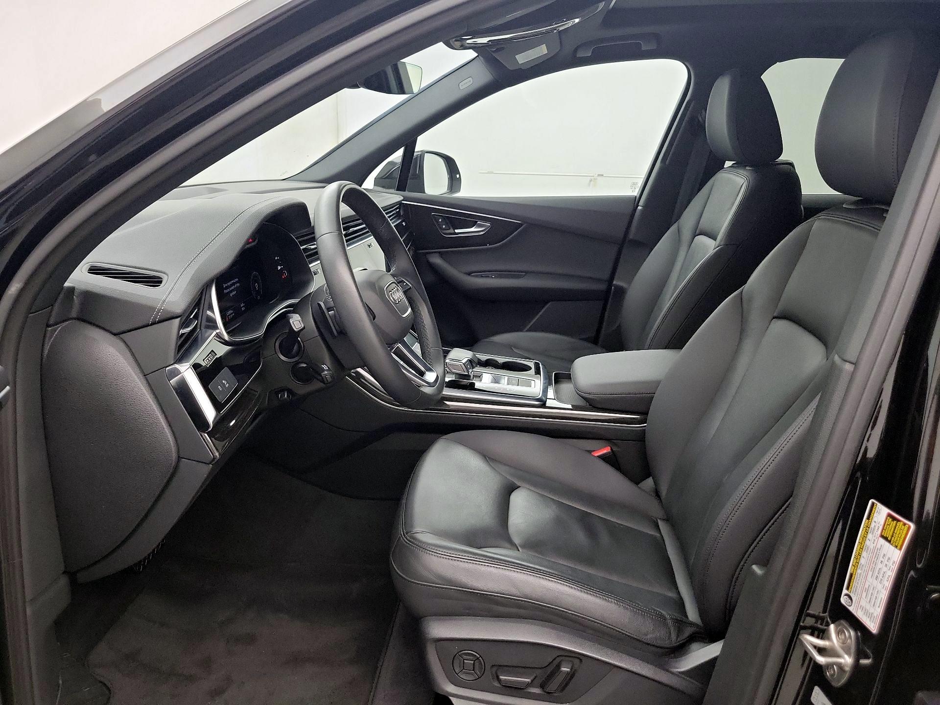 Thumbnail: 2023 Audi Q7 - 11