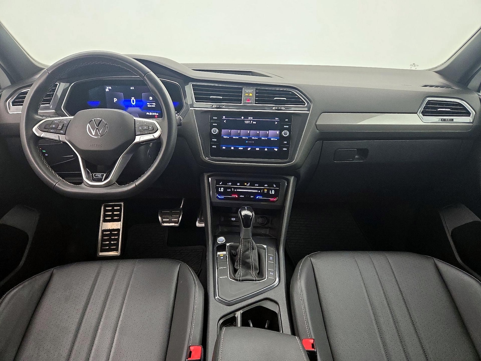 2023 Volkswagen Tiguan SE R-LINE BLACK - Photo 10