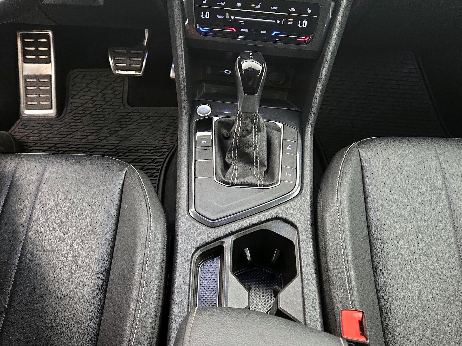 2023 Volkswagen Tiguan SE R-LINE BLACK - Photo 18