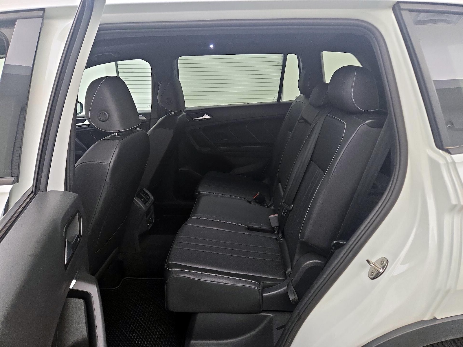 2023 Volkswagen Tiguan SE R-LINE BLACK - Photo 21