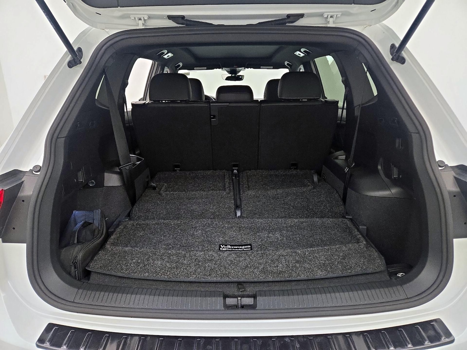 2023 Volkswagen Tiguan SE R-LINE BLACK - Photo 24