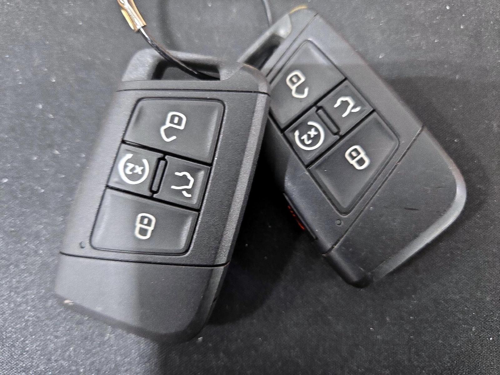2023 Volkswagen Tiguan SE R-LINE BLACK - Photo 26