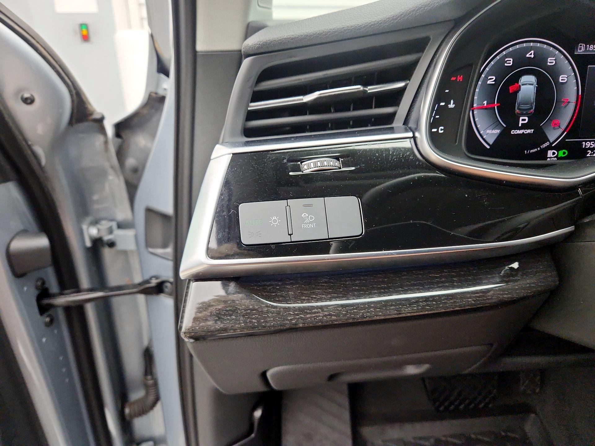 Thumbnail: 2023 Audi Q7 - 13