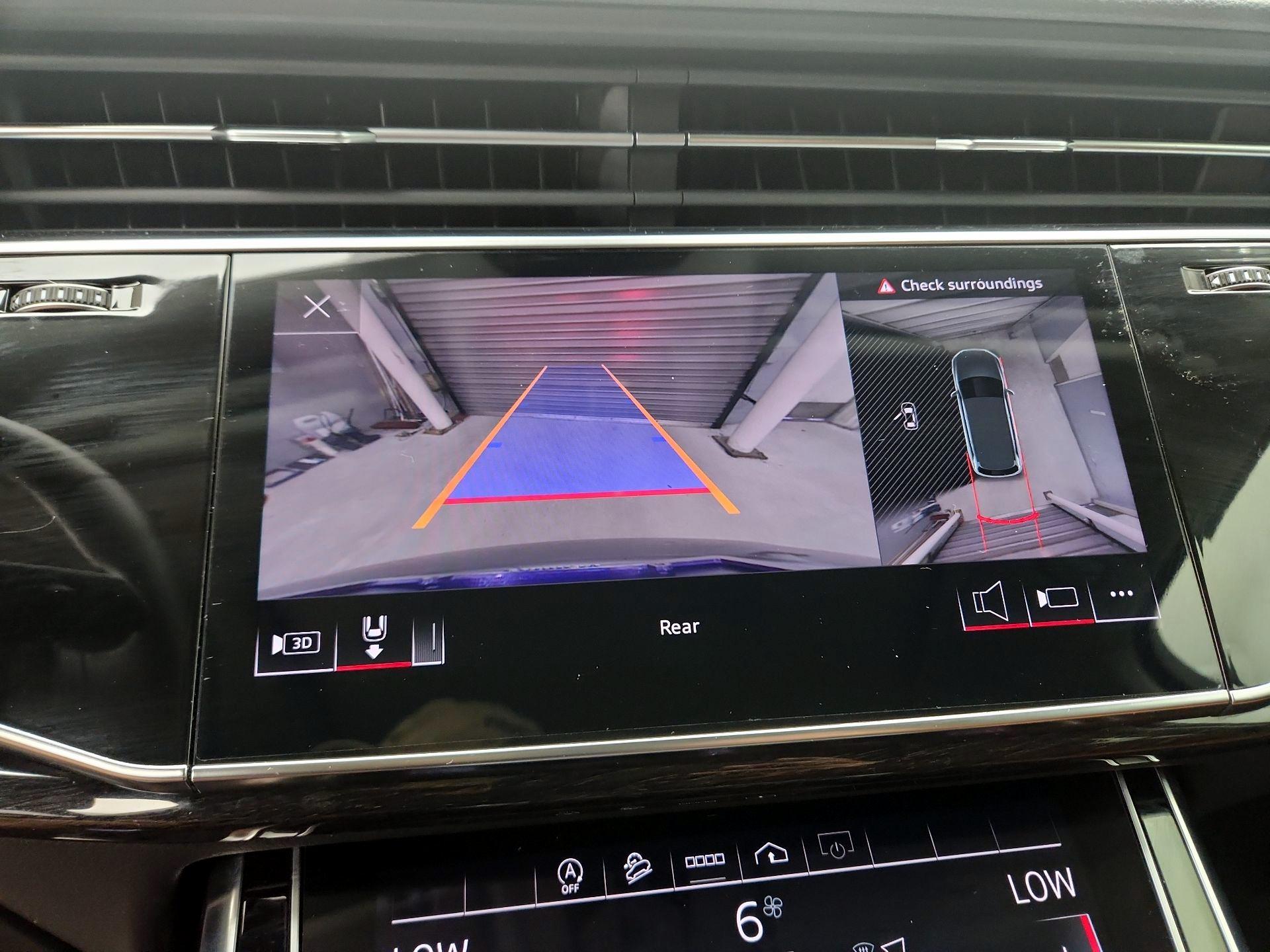 Thumbnail: 2023 Audi Q7 - 15