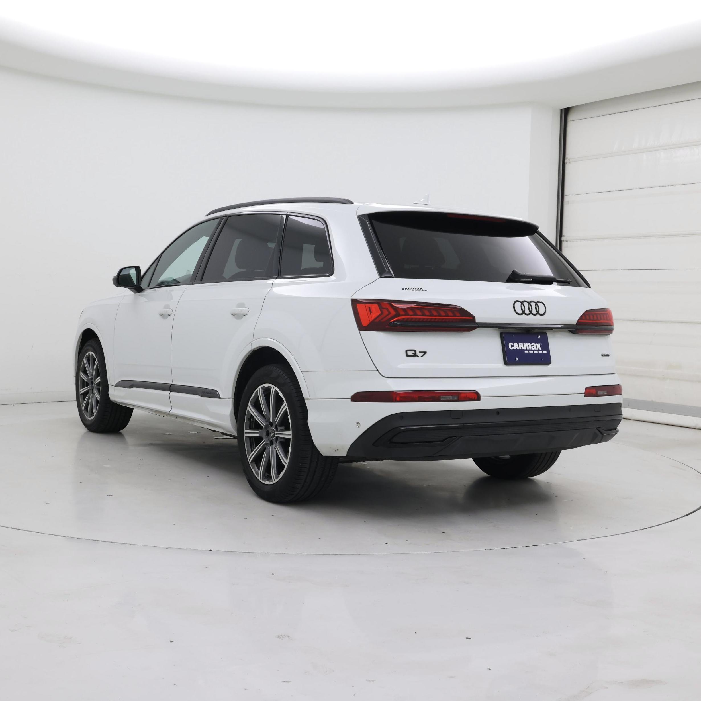Thumbnail: 2023 Audi Q7 - 2