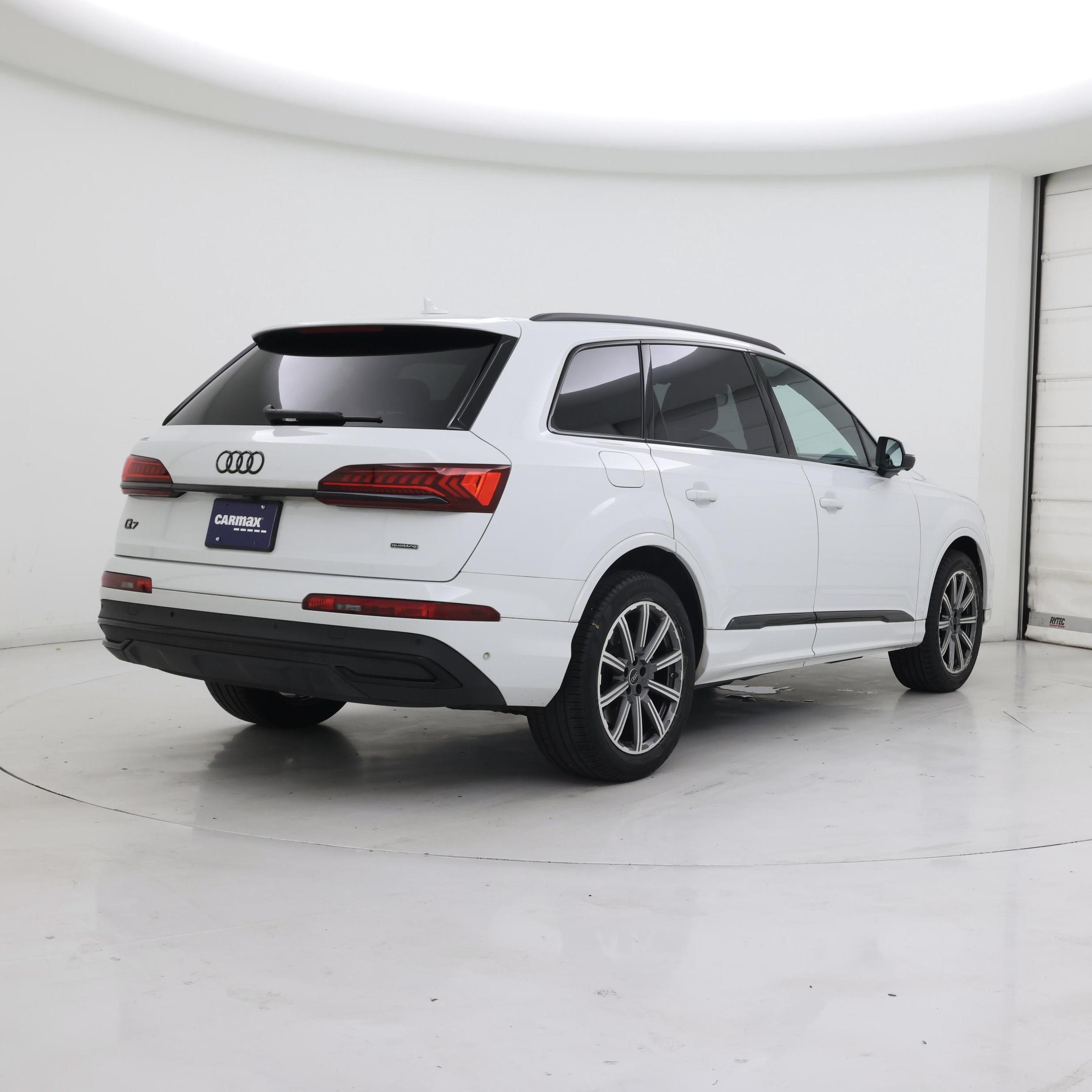 Thumbnail: 2023 Audi Q7 - 8