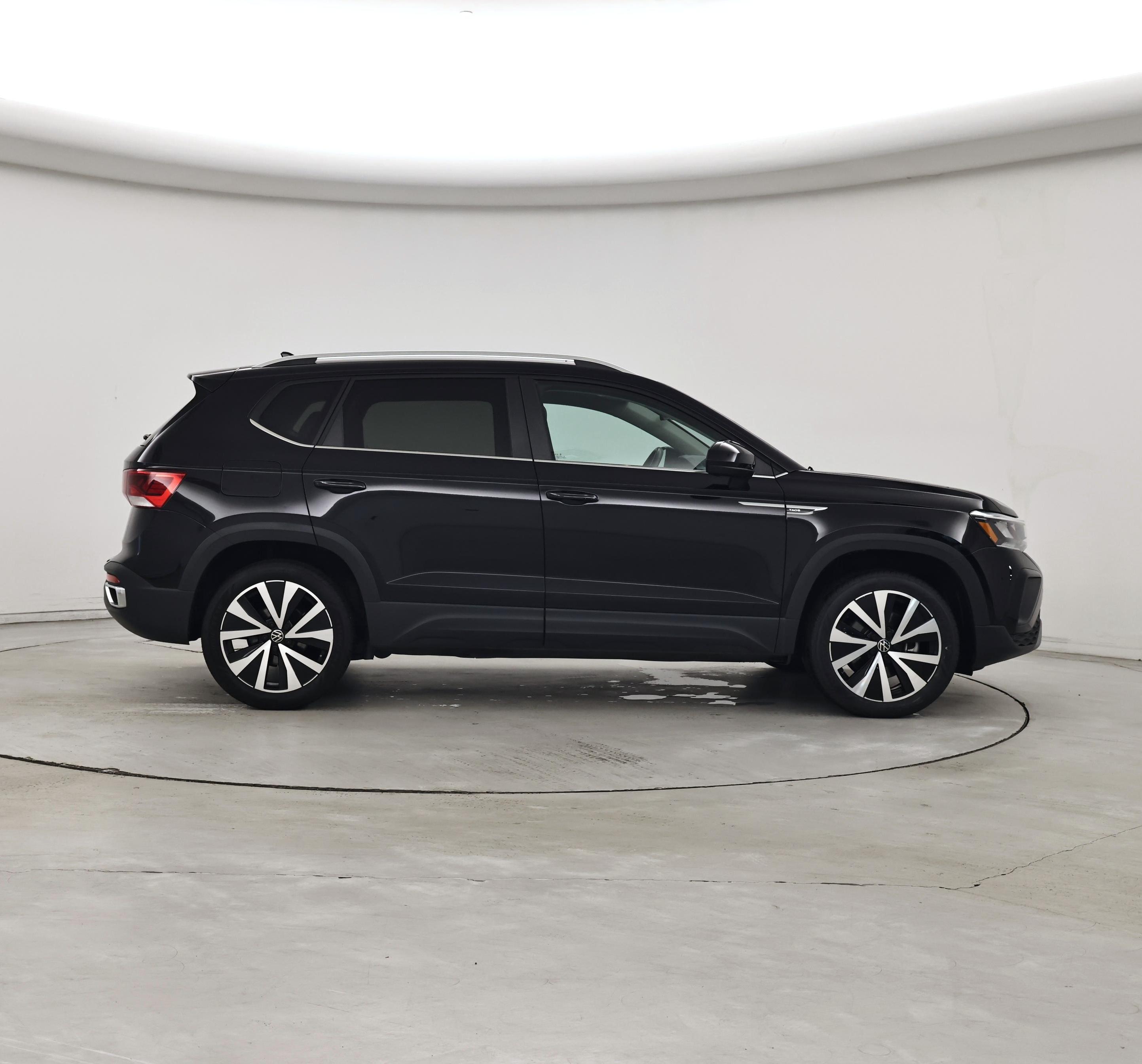 Thumbnail: 2022 Volkswagen Taos - 7