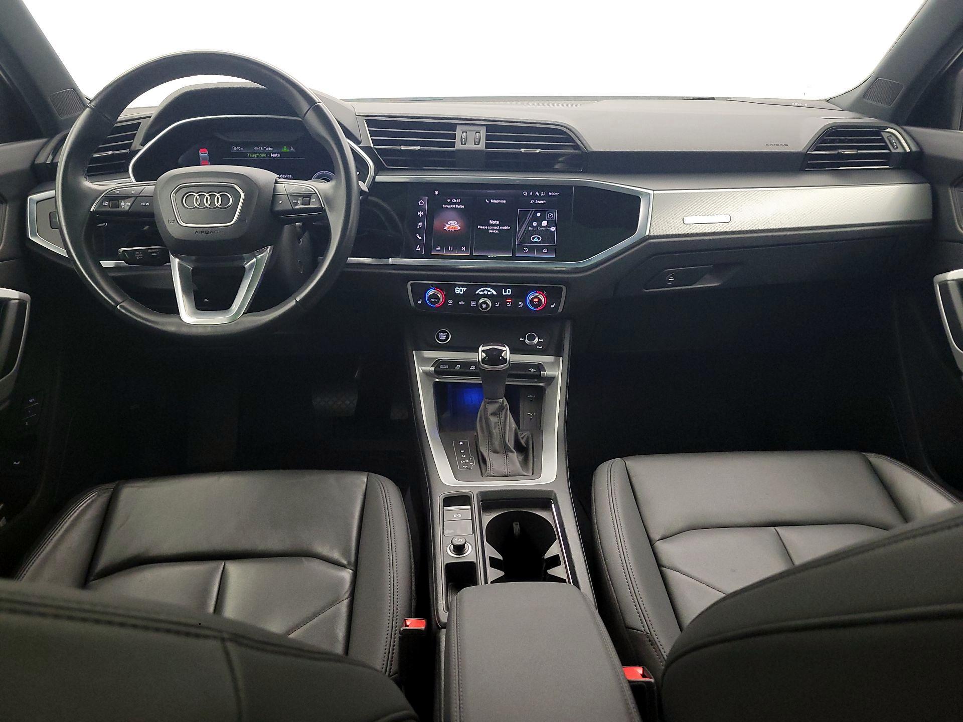 Thumbnail: 2023 Audi Q3 - 9