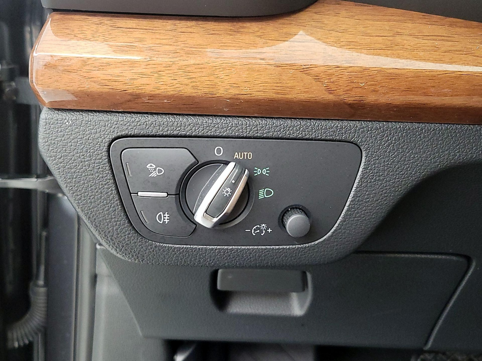 2023 Audi Q5 Premium - Photo 14