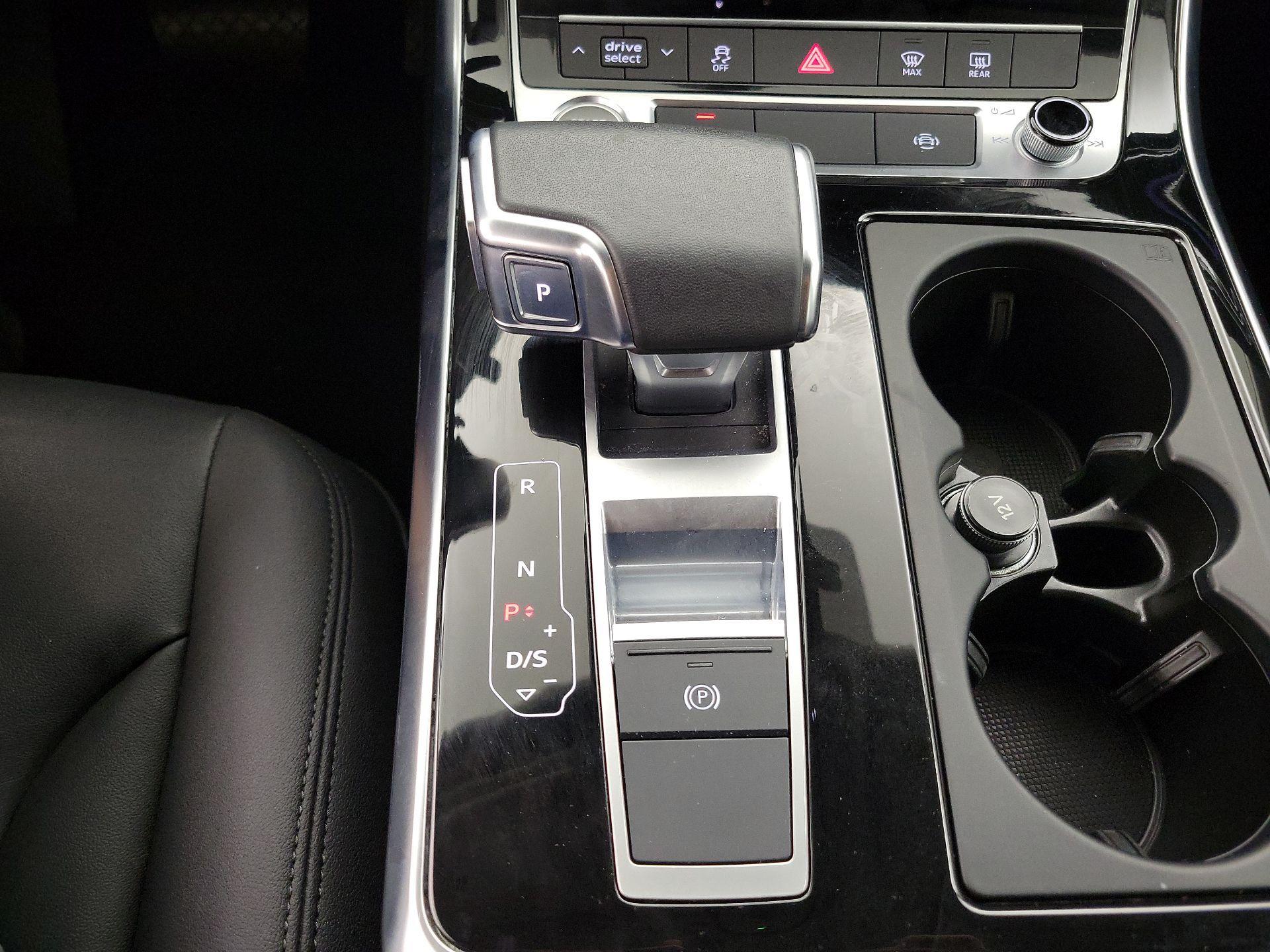 Thumbnail: 2023 Audi Q7 - 17