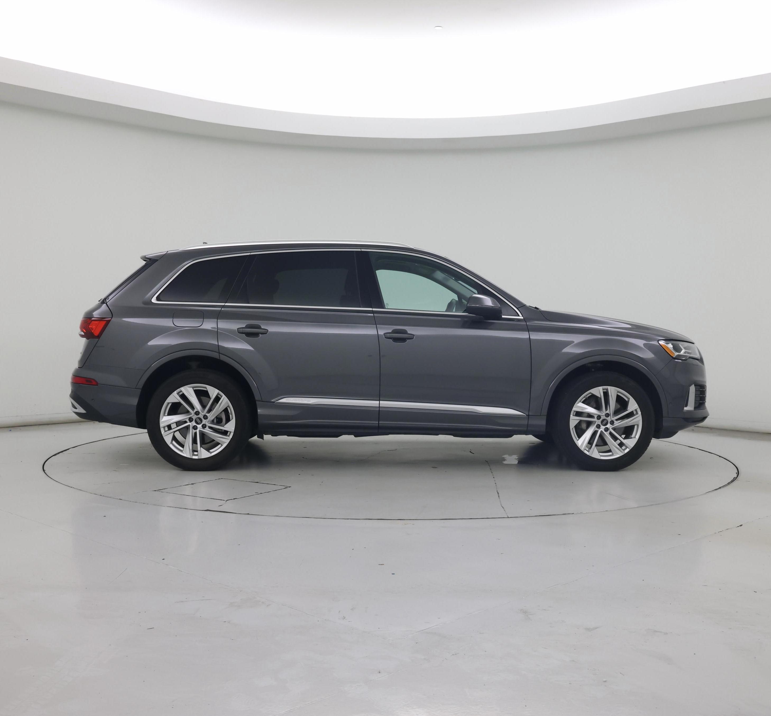 Thumbnail: 2023 Audi Q7 - 7