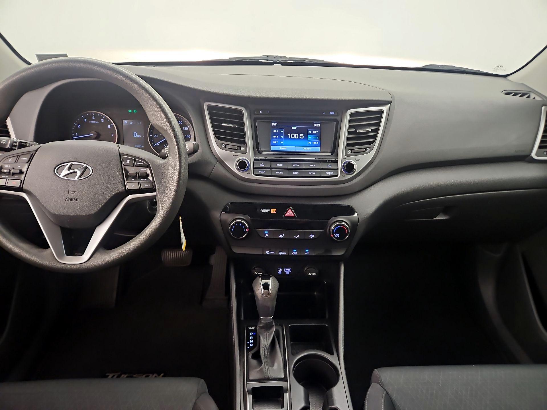 Thumbnail: 2016 Hyundai Tucson - 9
