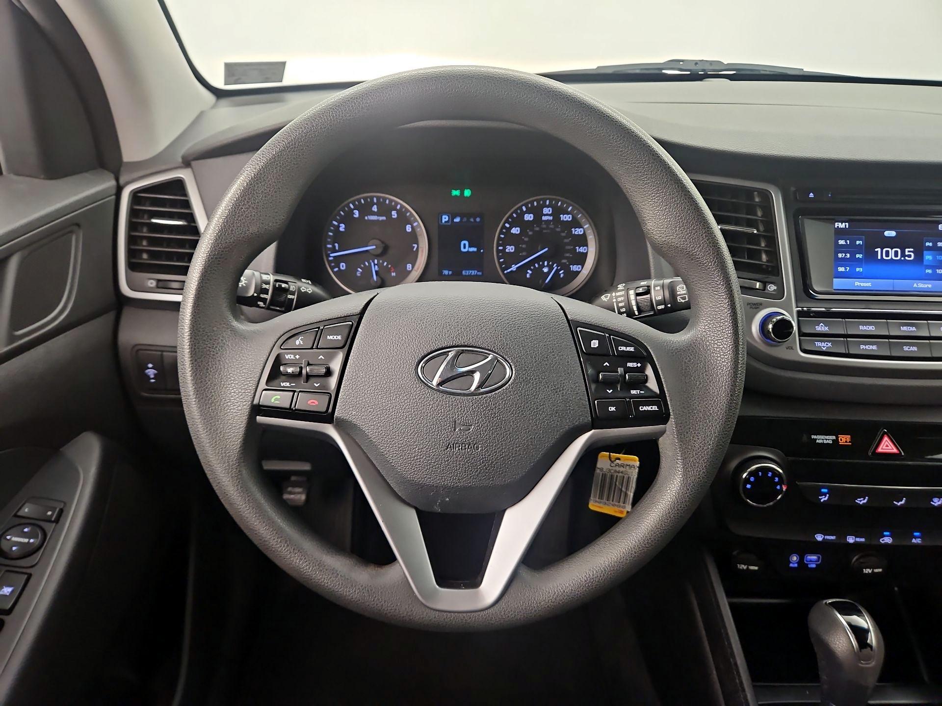 Thumbnail: 2016 Hyundai Tucson - 10