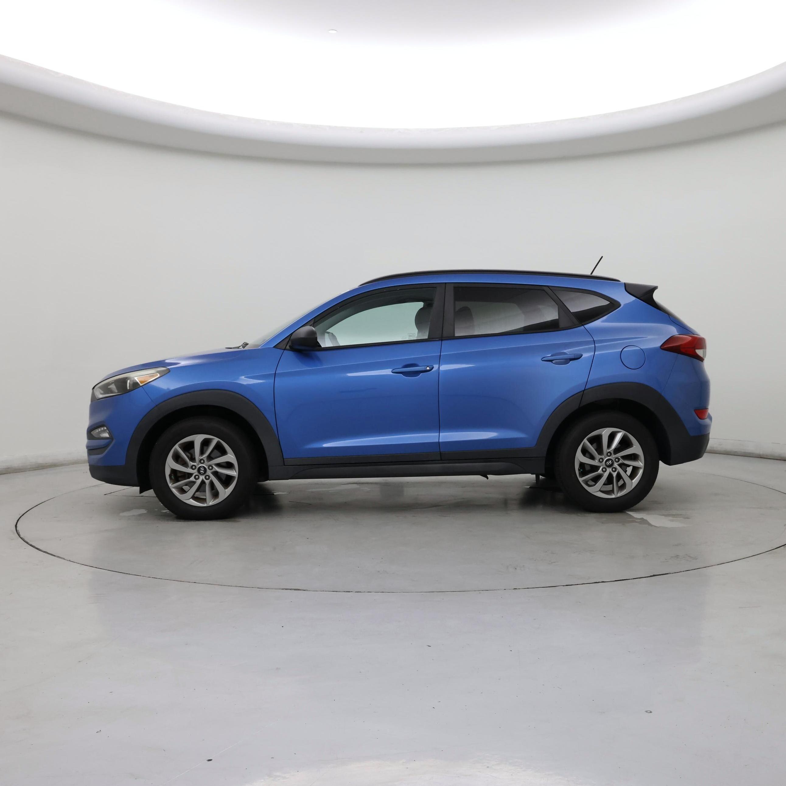 Thumbnail: 2016 Hyundai Tucson - 3