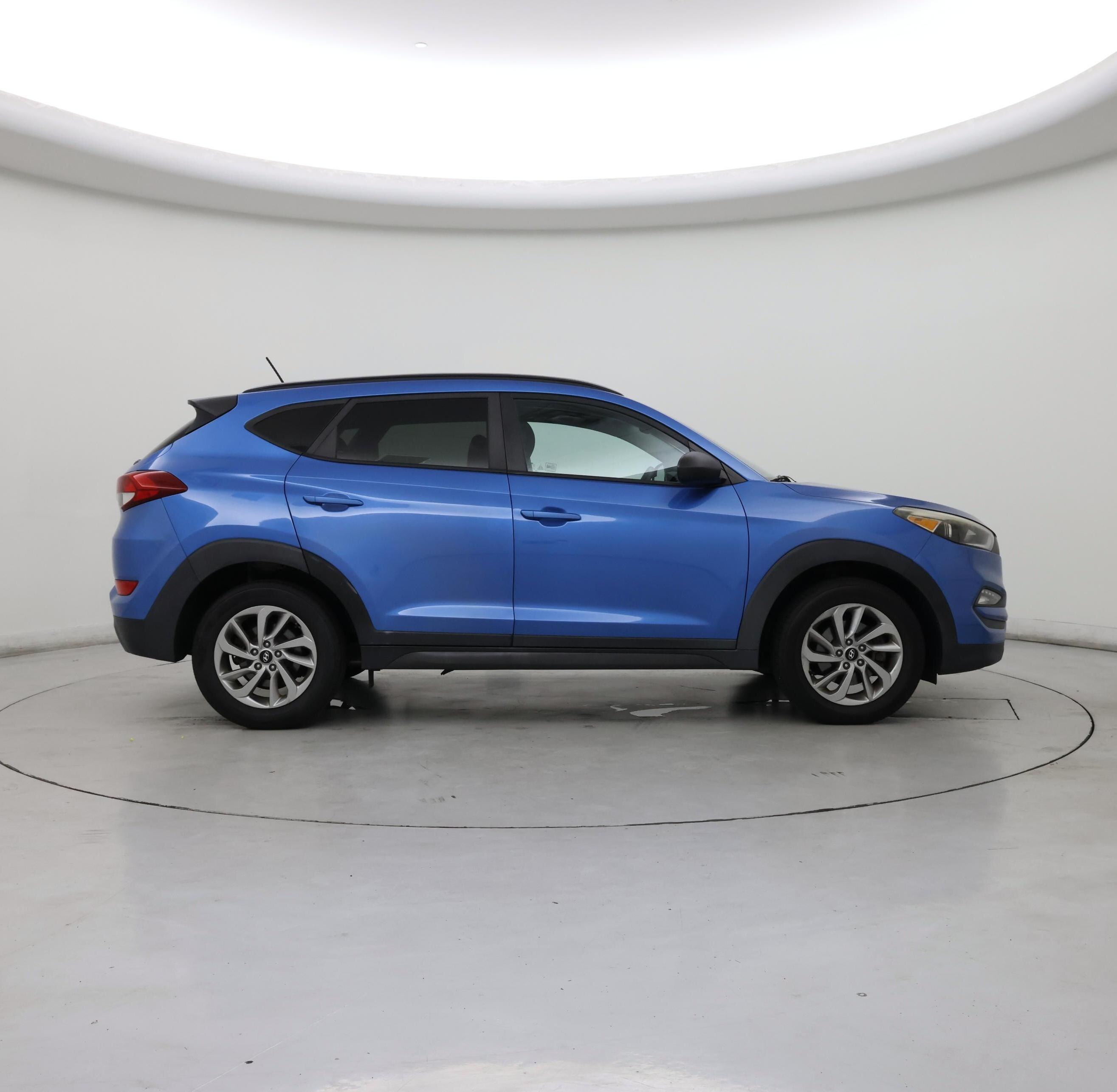 Thumbnail: 2016 Hyundai Tucson - 7