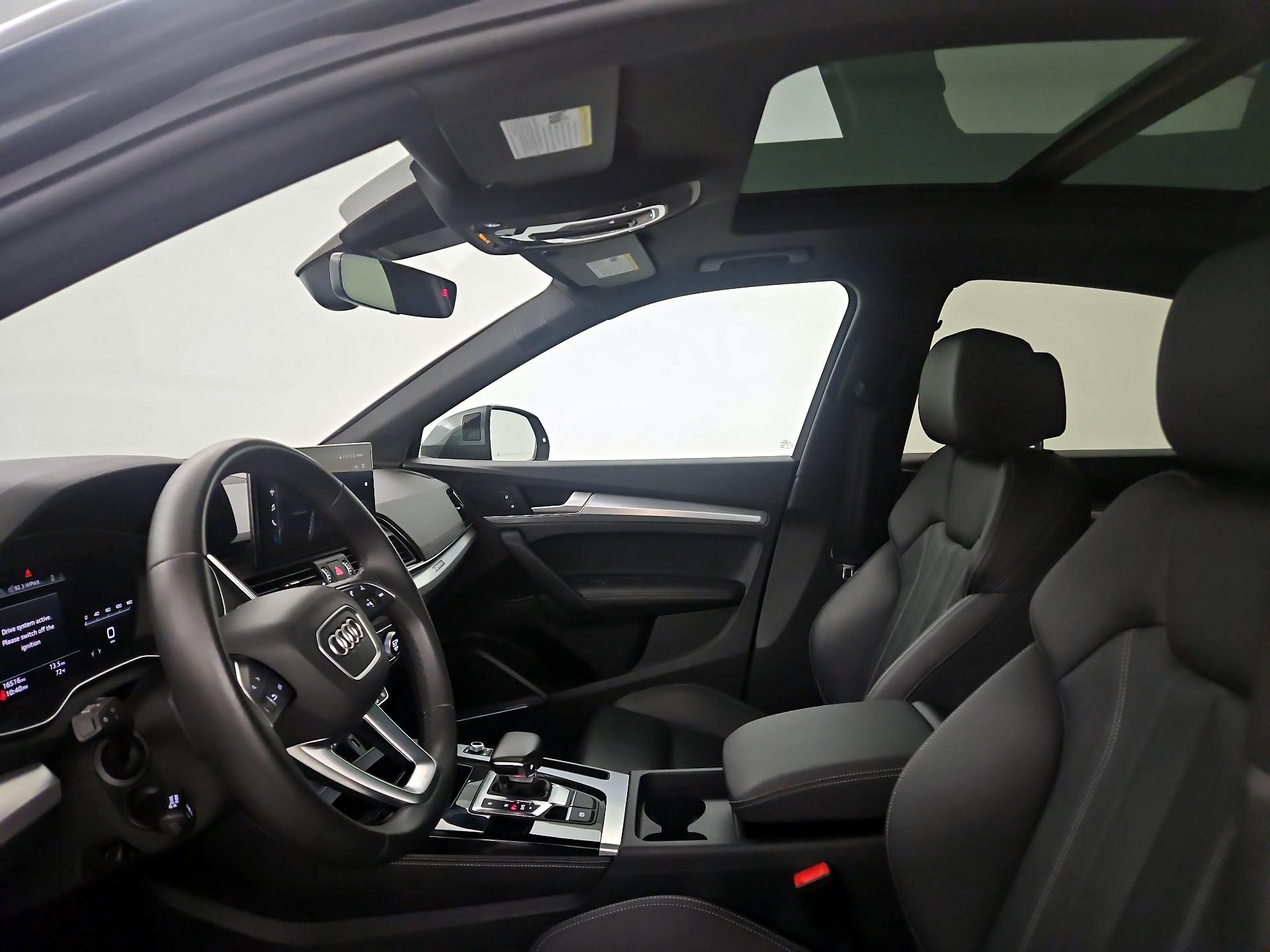 Thumbnail: 2023 Audi Q5 - 18
