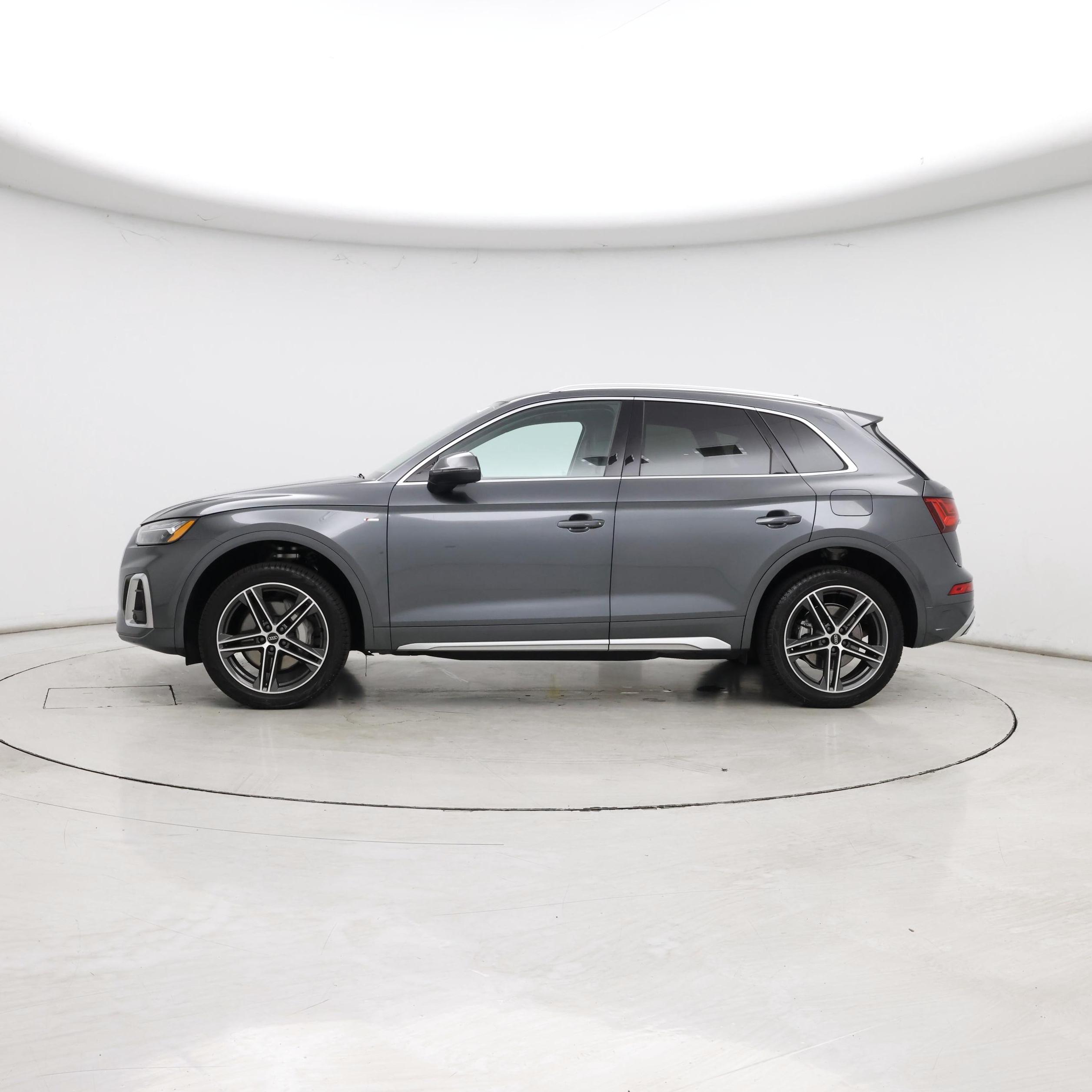 Thumbnail: 2025 Audi Q5 - 3