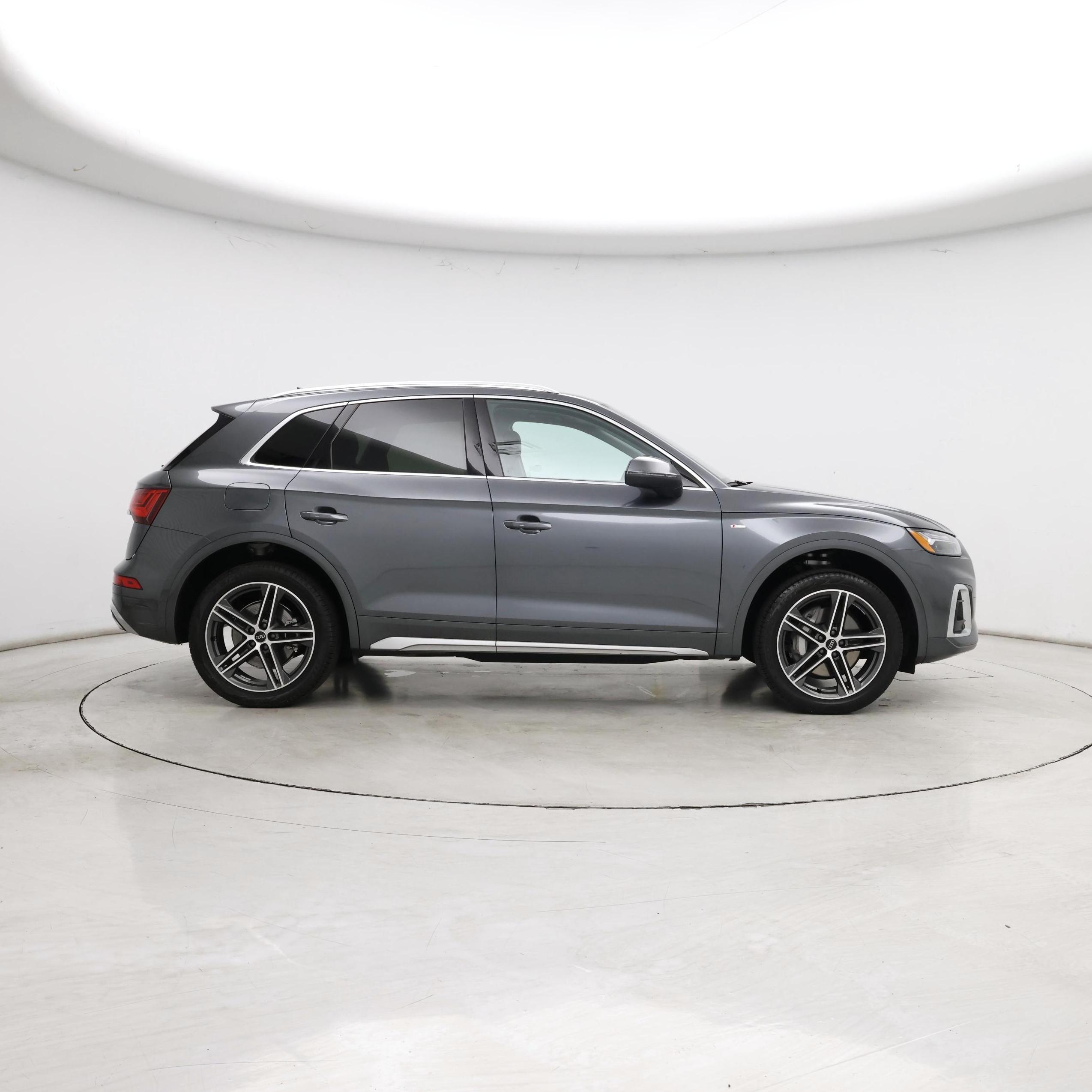Thumbnail: 2025 Audi Q5 - 7