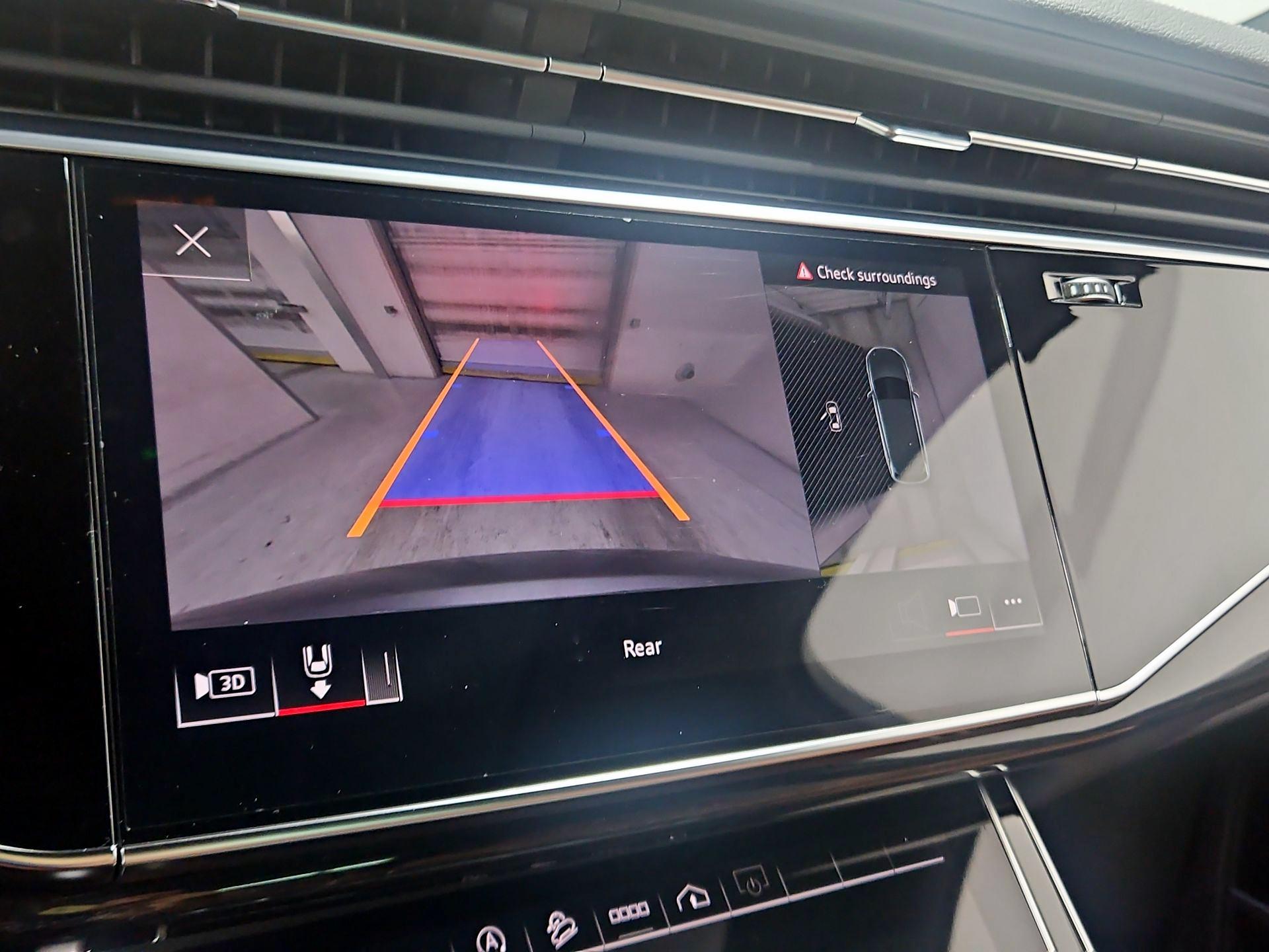 Thumbnail: 2023 Audi Q7 - 15