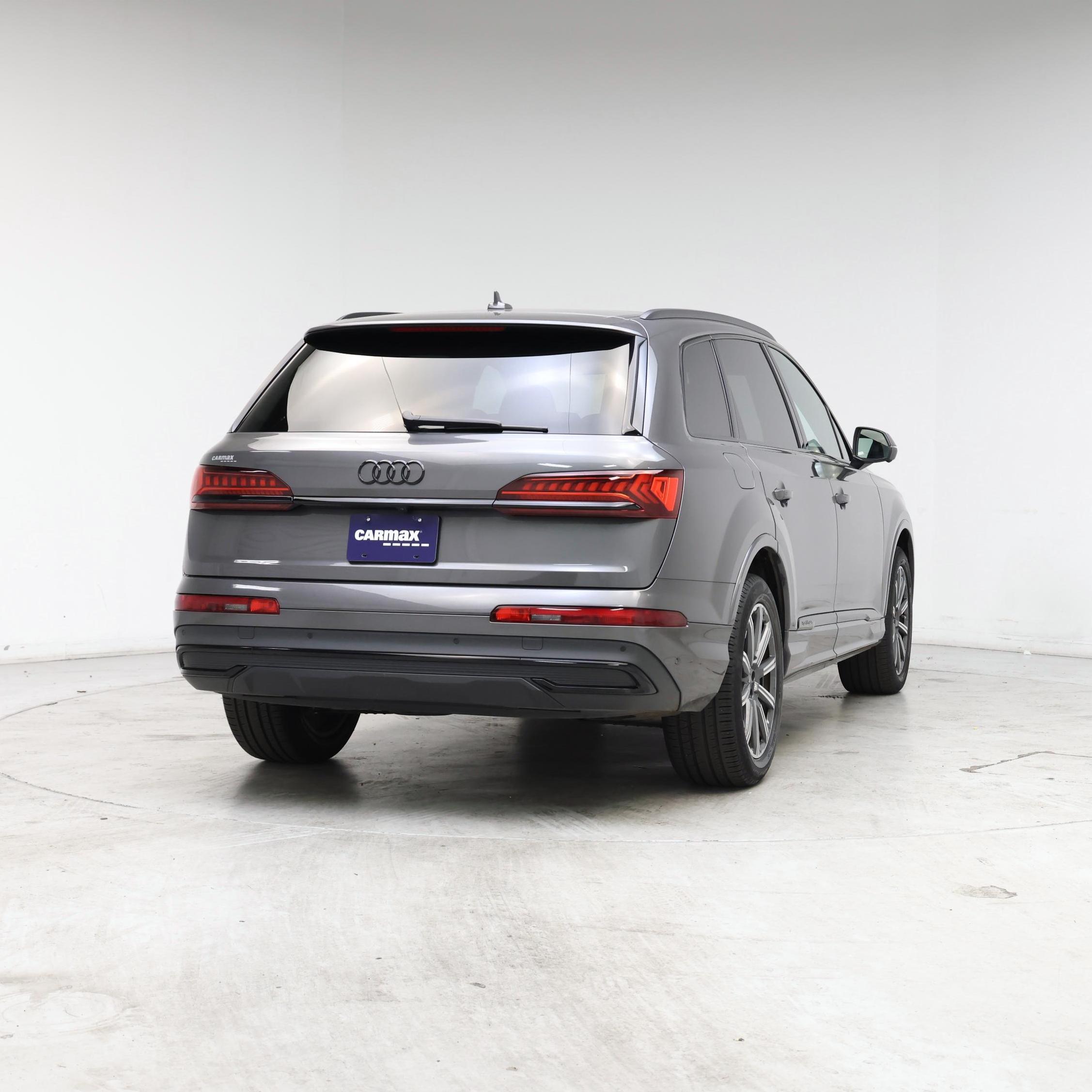 Thumbnail: 2023 Audi Q7 - 8