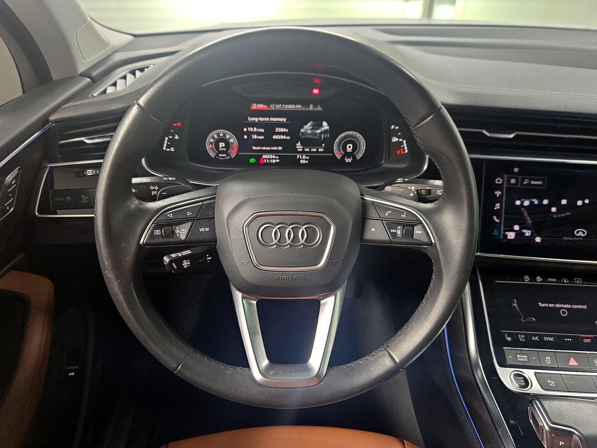 Thumbnail: 2023 Audi Q7 - 10