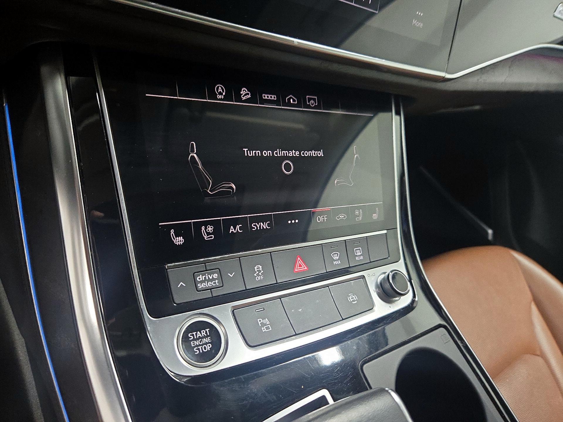 Thumbnail: 2023 Audi Q7 - 17