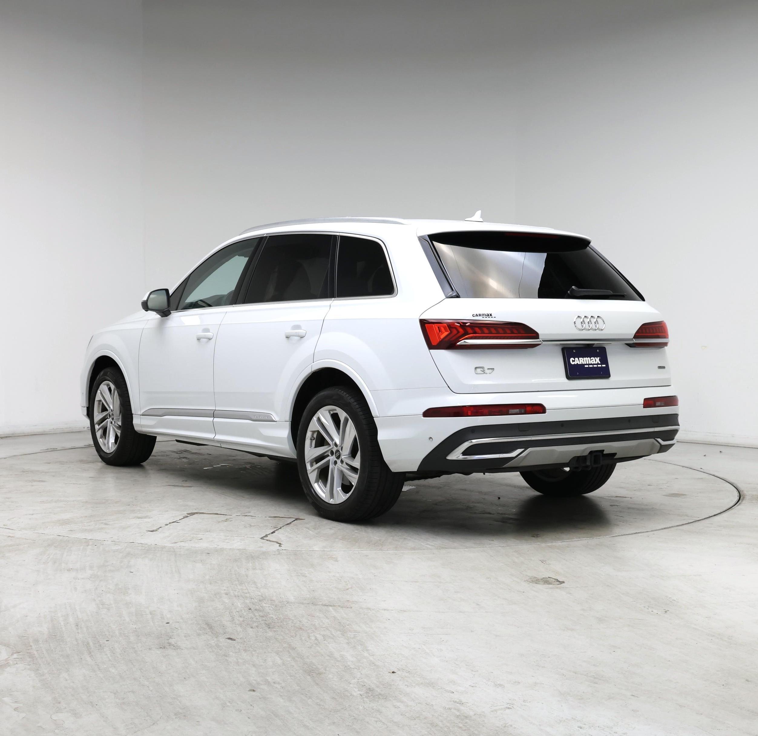 Thumbnail: 2023 Audi Q7 - 2
