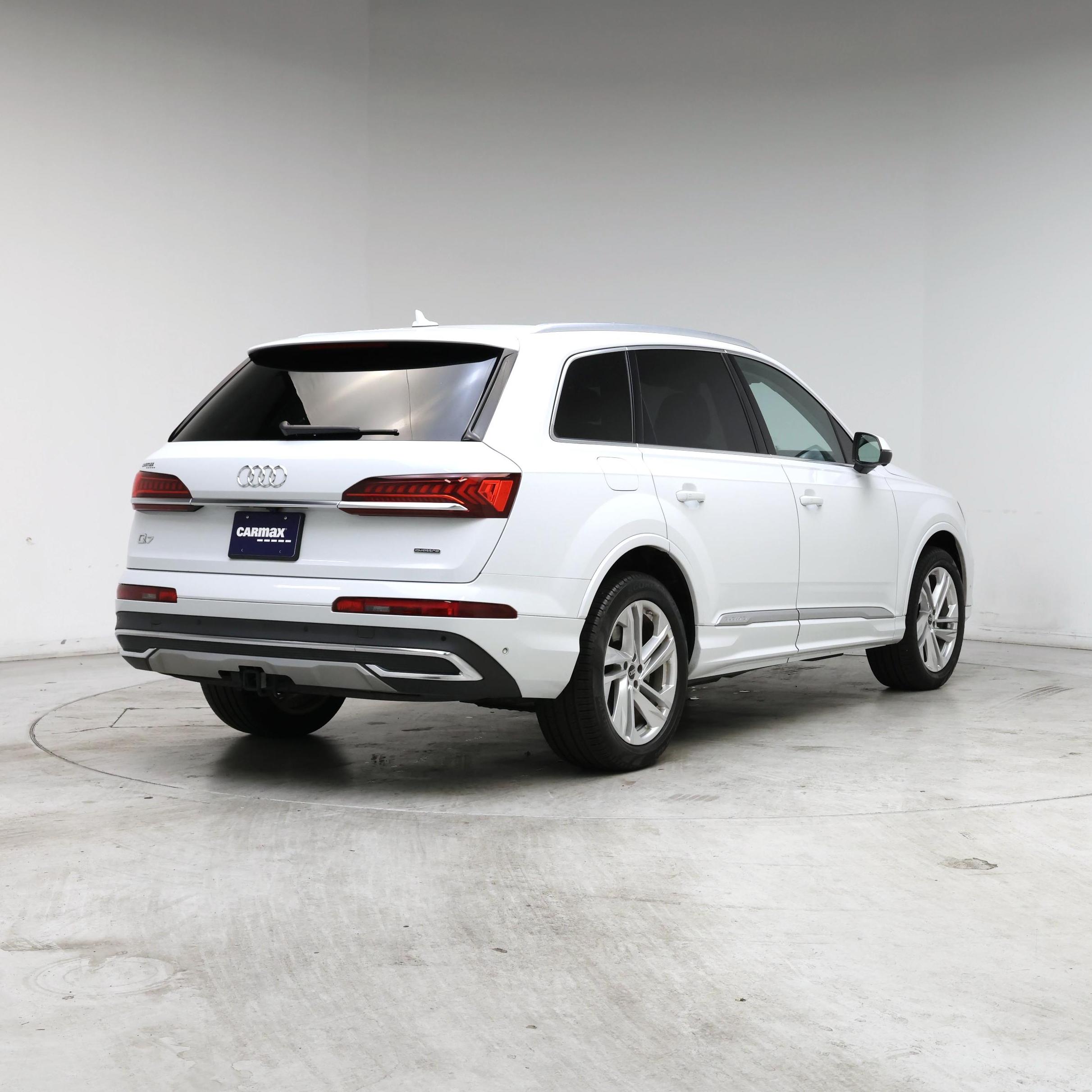 Thumbnail: 2023 Audi Q7 - 8