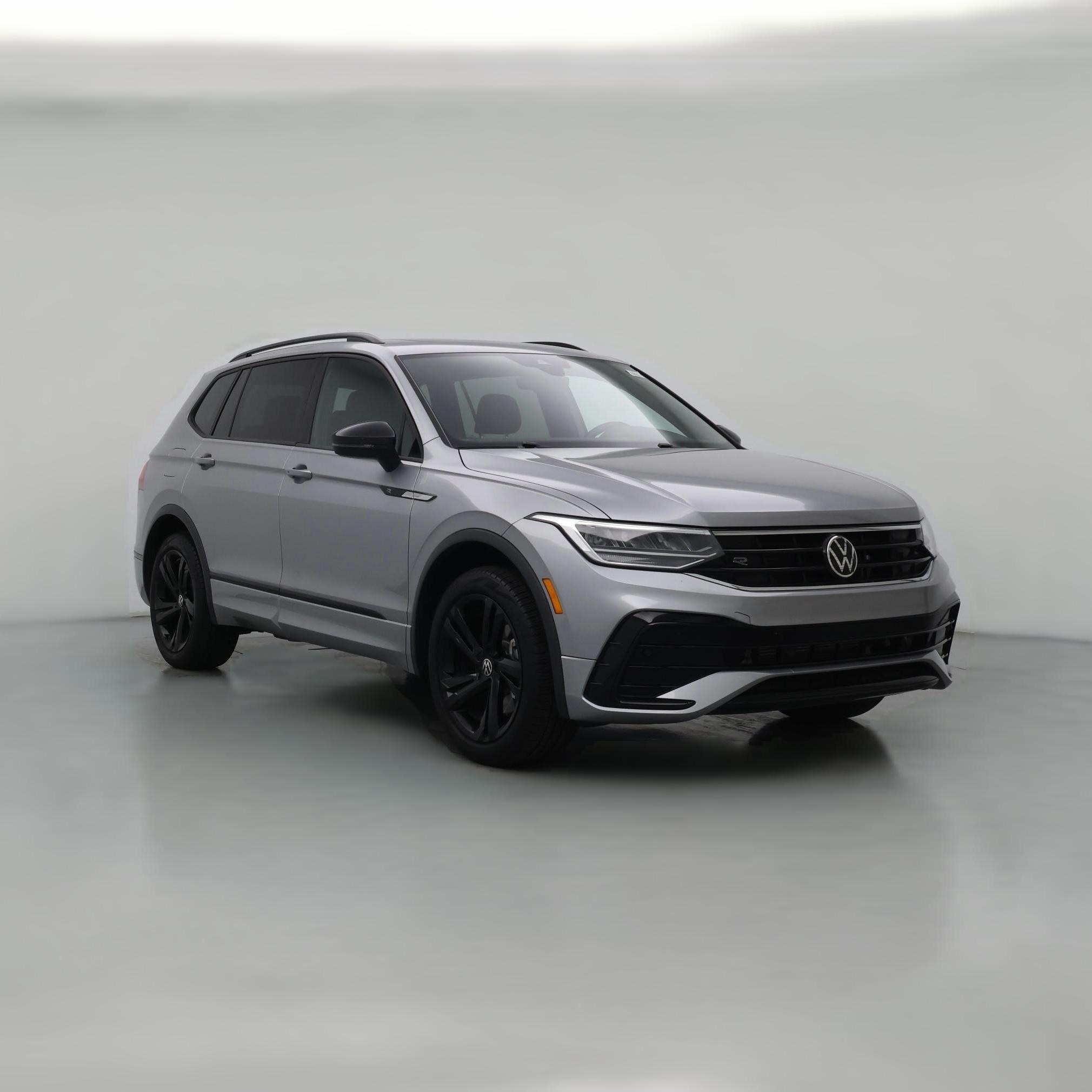 Thumbnail: 2023 Volkswagen Tiguan - 1