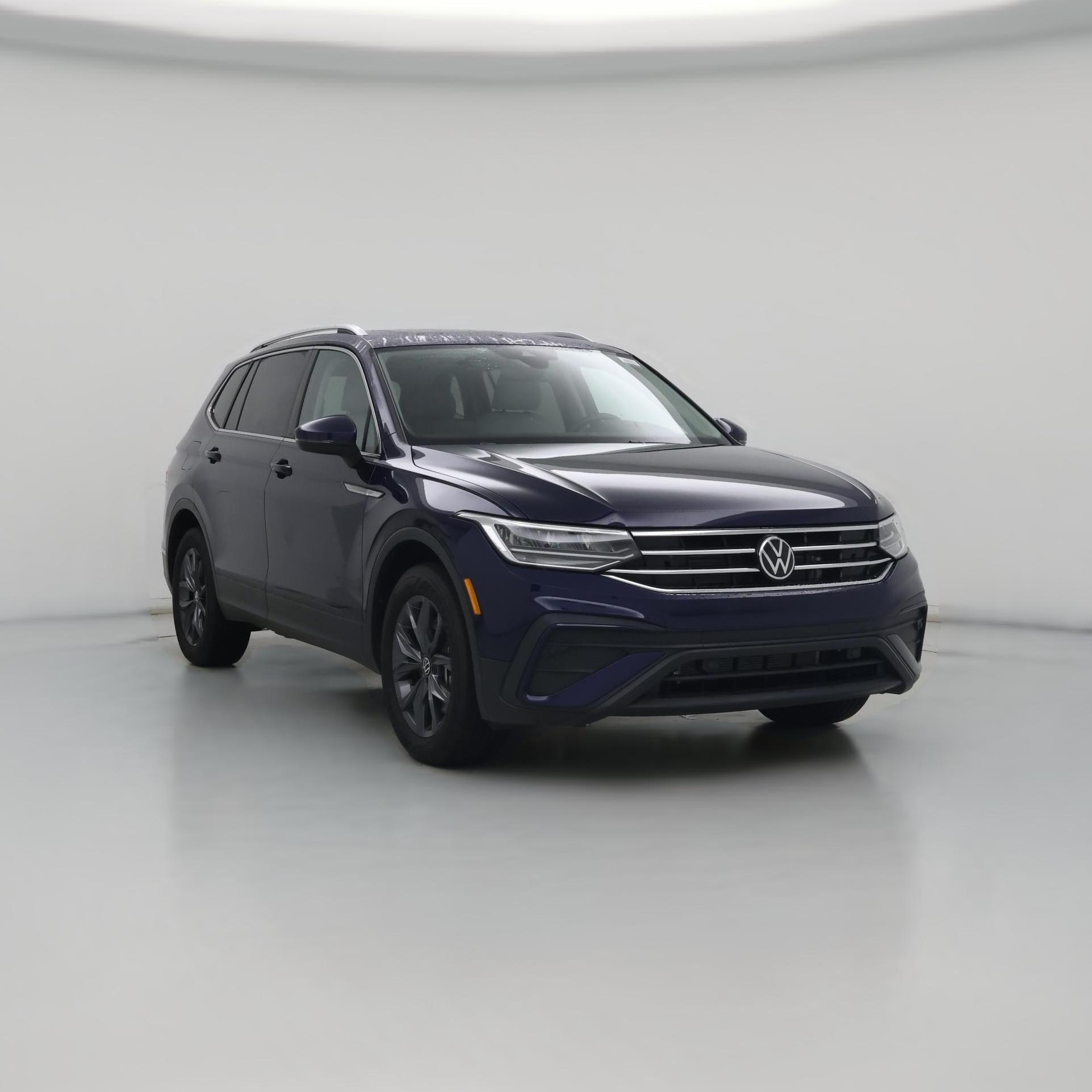 Thumbnail: 2023 Volkswagen Tiguan - 1