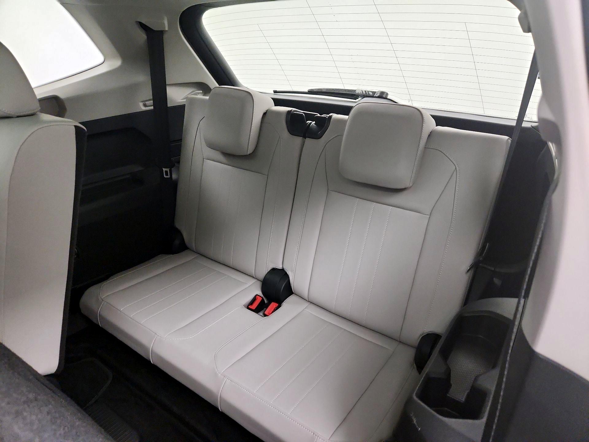 Thumbnail: 2023 Volkswagen Tiguan - 20