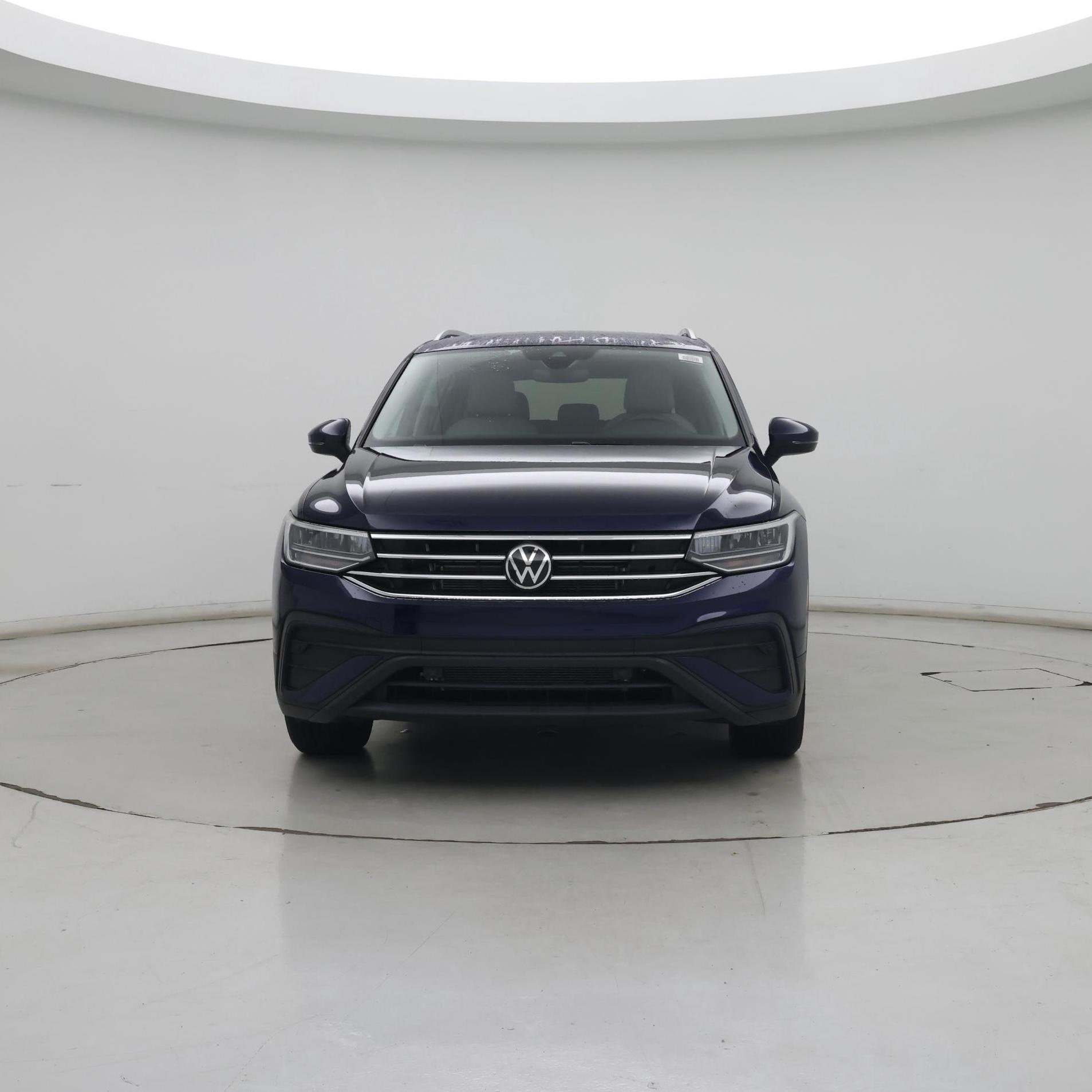 Thumbnail: 2023 Volkswagen Tiguan - 5