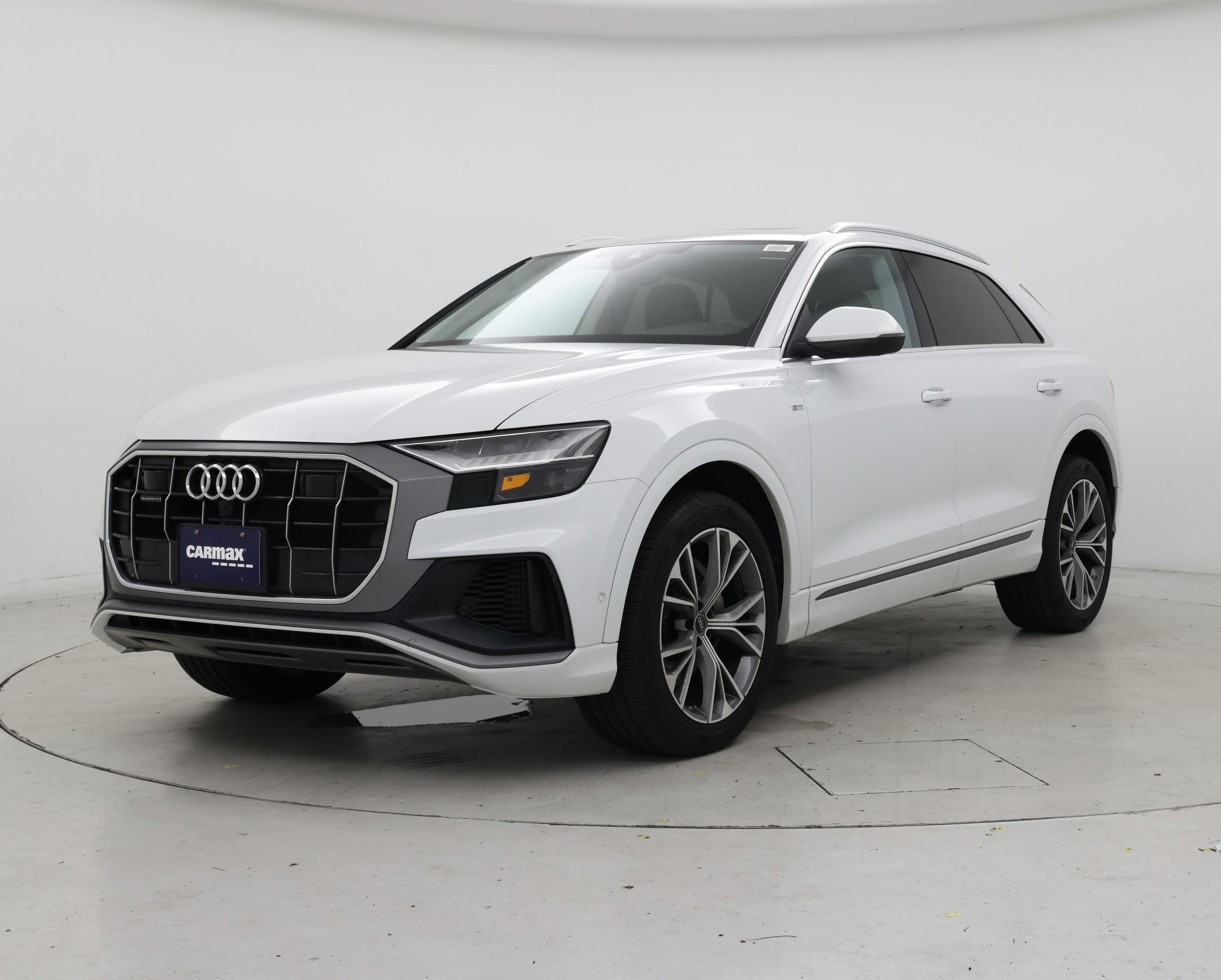 Thumbnail: 2023 Audi Q8 - 4