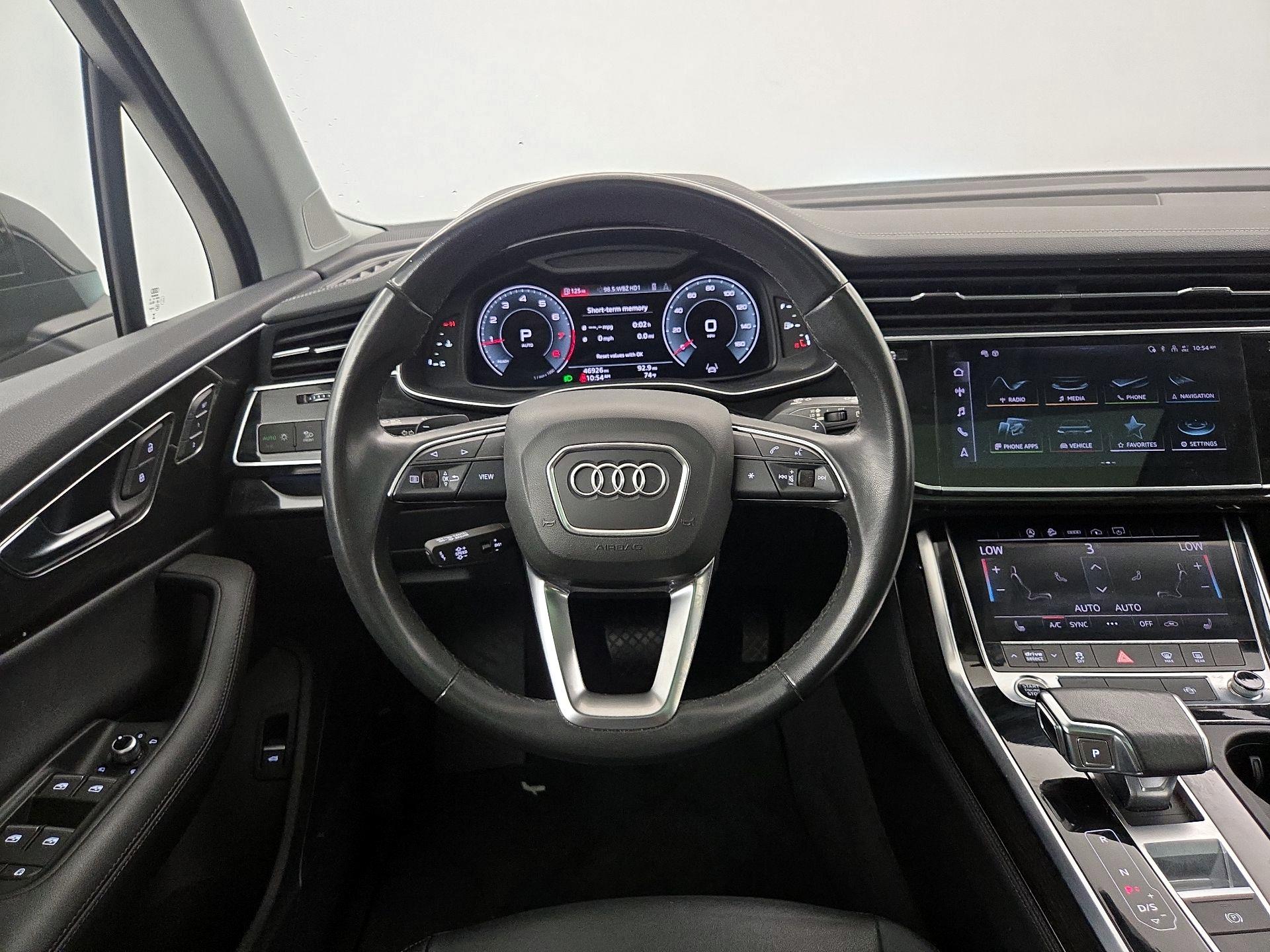 Thumbnail: 2023 Audi Q7 - 10