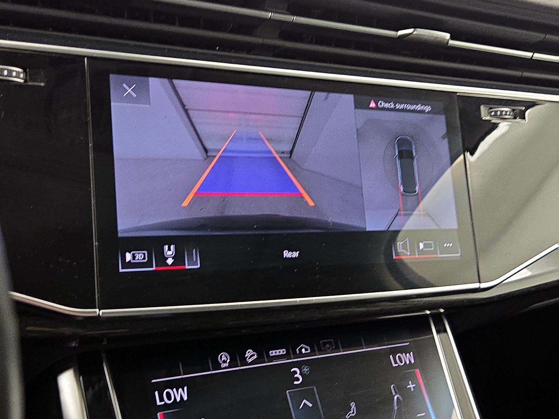 Thumbnail: 2023 Audi Q7 - 15