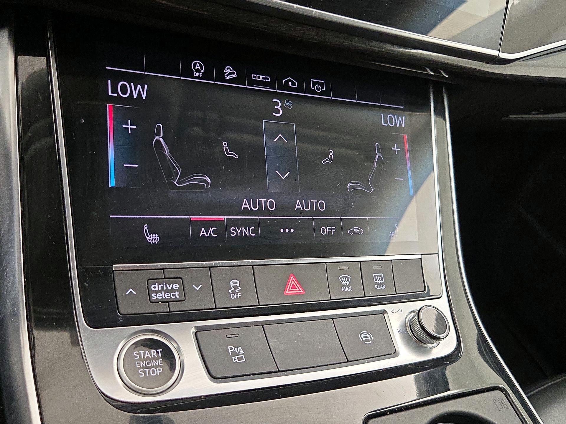 Thumbnail: 2023 Audi Q7 - 17