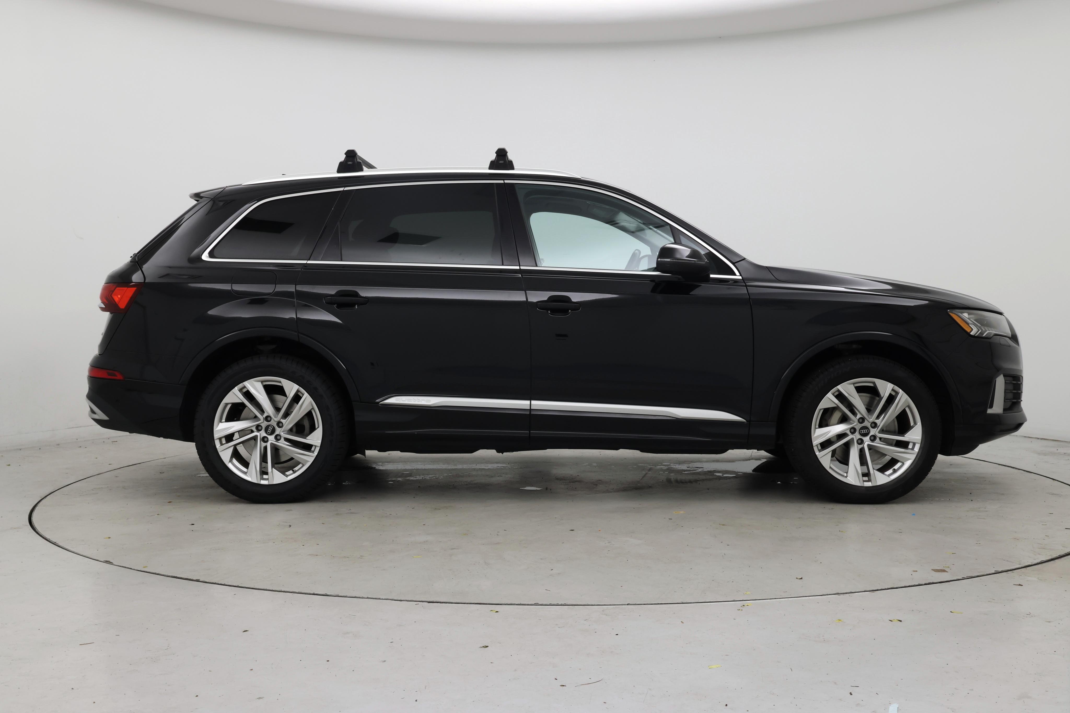 Thumbnail: 2023 Audi Q7 - 7