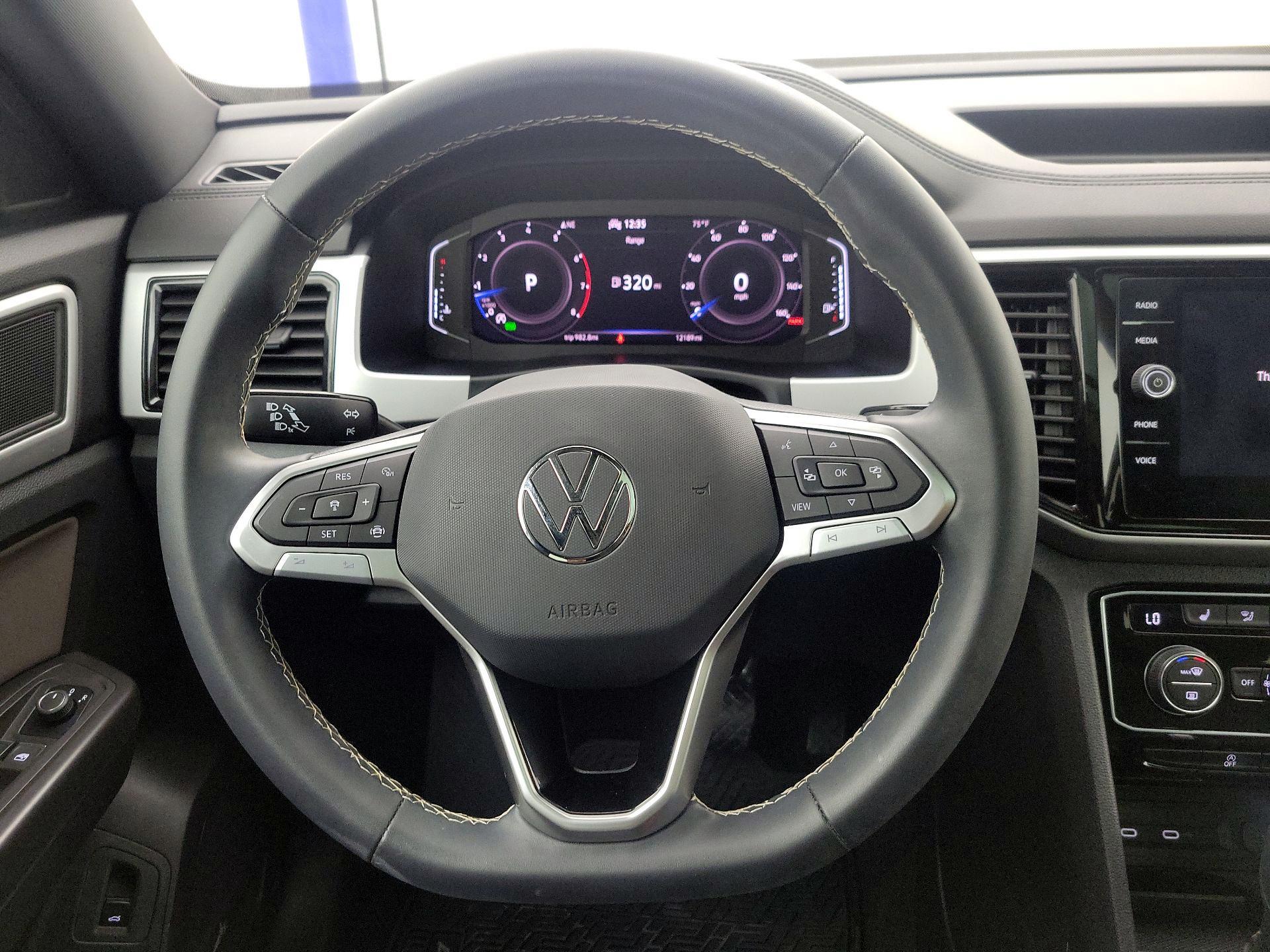 Thumbnail: 2023 Volkswagen Atlas - 10