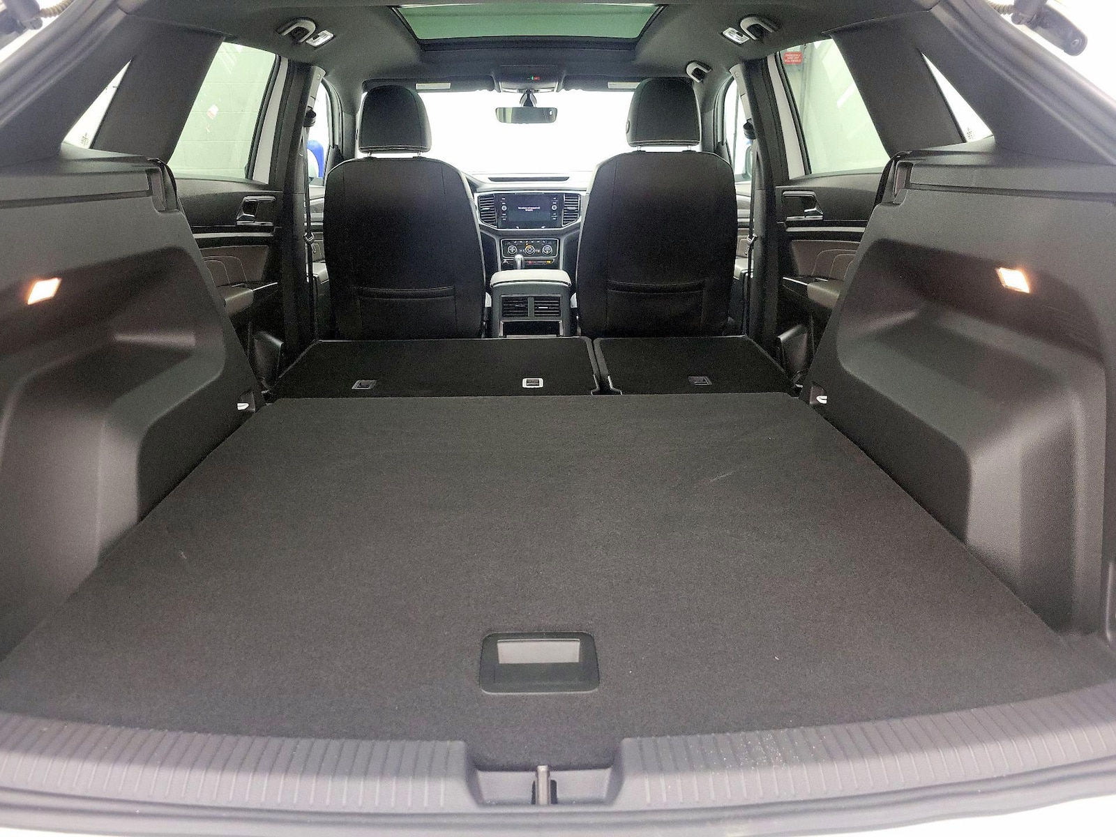 2023 Volkswagen Atlas Cross Sport SE w/Tech - Photo 23