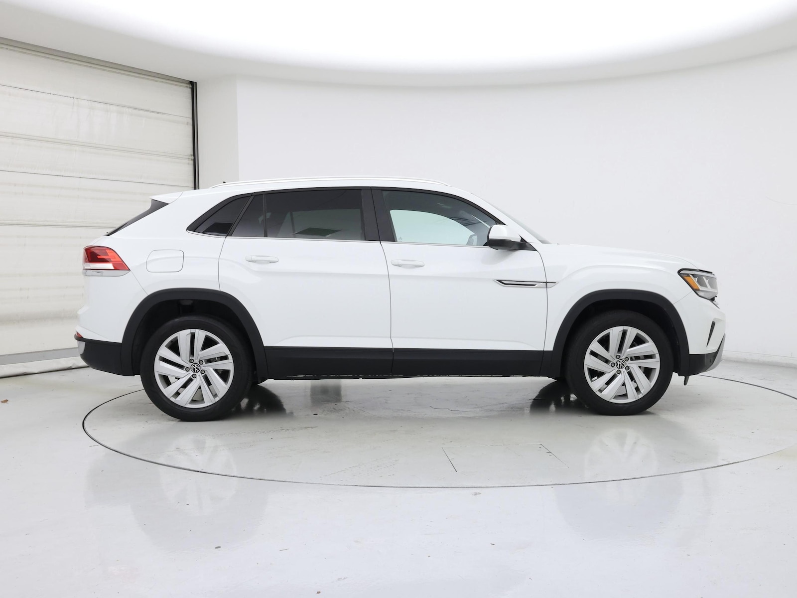2023 Volkswagen Atlas Cross Sport SE w/Tech - Photo 8