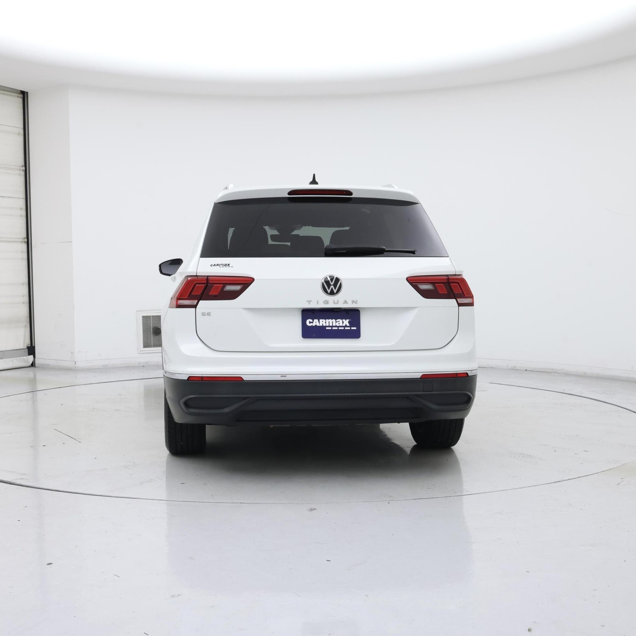 Thumbnail: 2023 Volkswagen Tiguan - 6